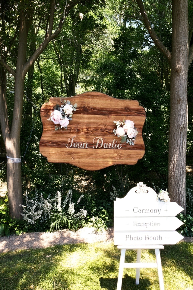 unique personalized wedding signage