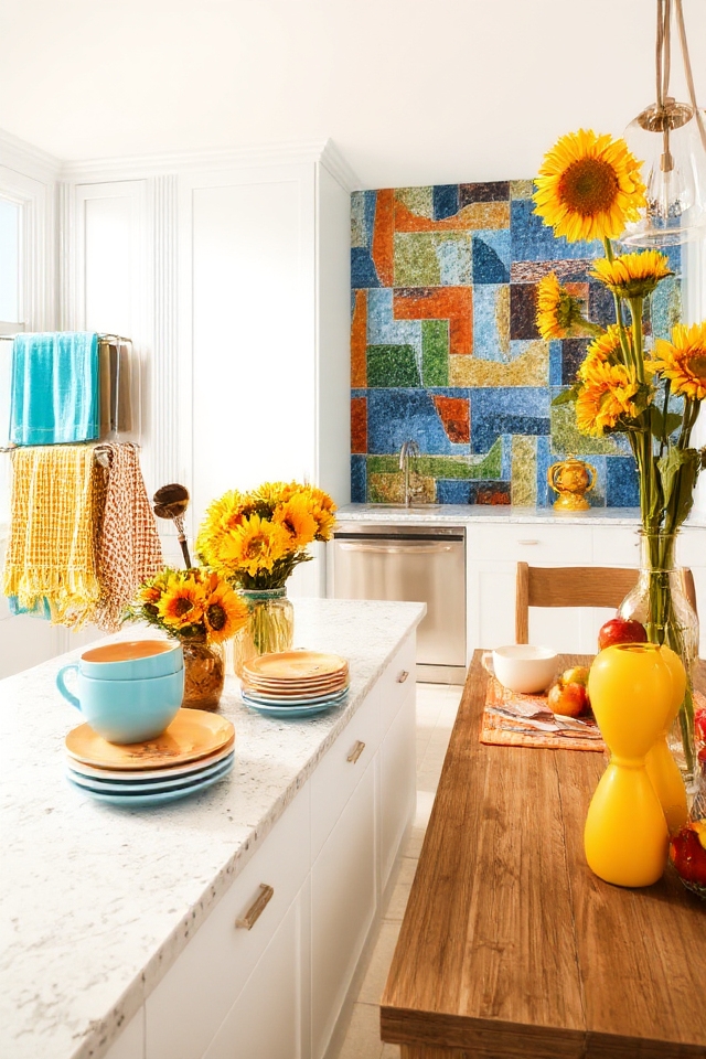 vibrant kitchen color accents