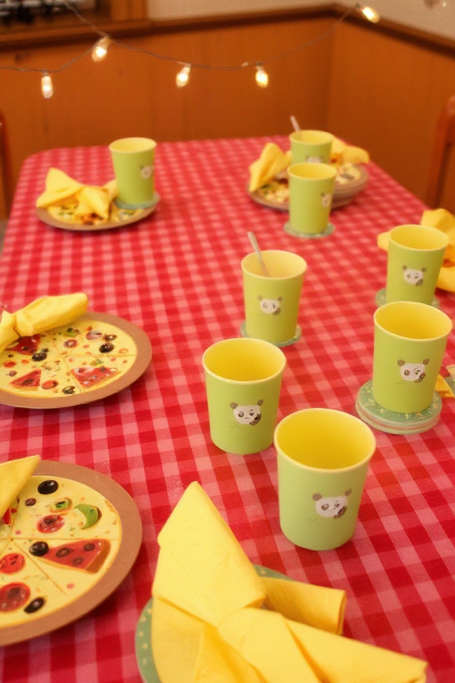 vibrant pizza party essentials