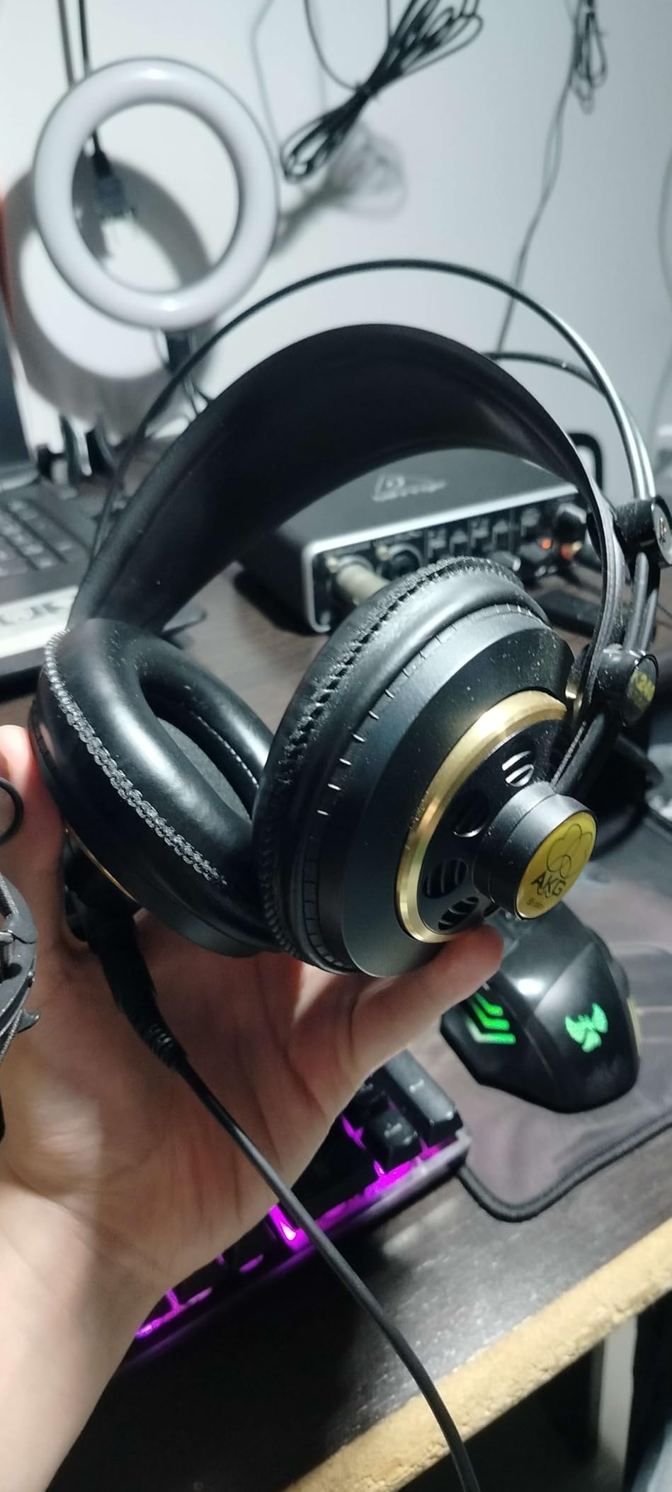 AKG K240STUDIO Semi-Open Professional Headphones Customer Review AKG K240STUDIO Semi-Open Professional Headphones - Customer Photo 1