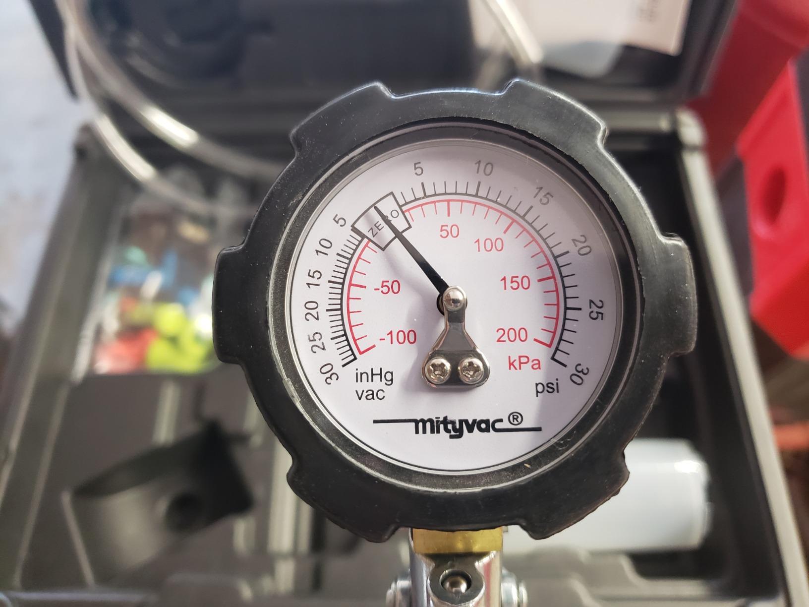 Mityvac MV8500 Silverline Elite Automotive Brake/Clutch Bleeding, Diesel Fuel Priming and Vacuum/Pressure Testing Kit, Ergonomic Design, Zinc-aluminum Die Cast, MV8510 Pump, 4.5oz Fluid Reservoir - Customer Photo 2
