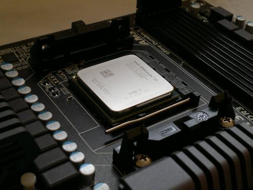 AMD Phenom II X4 965 Black Edition Processor - Customer Photo 1