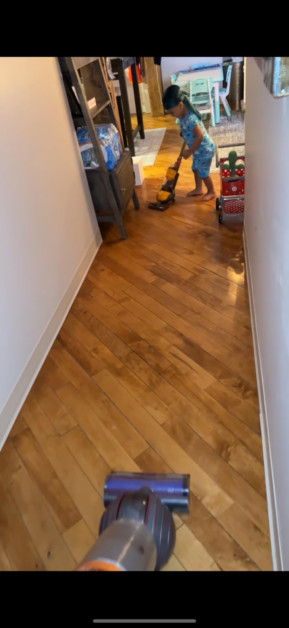 Casdon Dyson Ball / Miniature Dyson Ball Replica For Children Aged 3+ / With Twist and Turn Action For Realistic Role-Play Fun Customer Review Casdon Dyson Ball / Miniature Dyson Ball Replica For Children Aged 3+ / With Twist and Turn Action For Realistic Role-Play Fun - Customer Photo 2