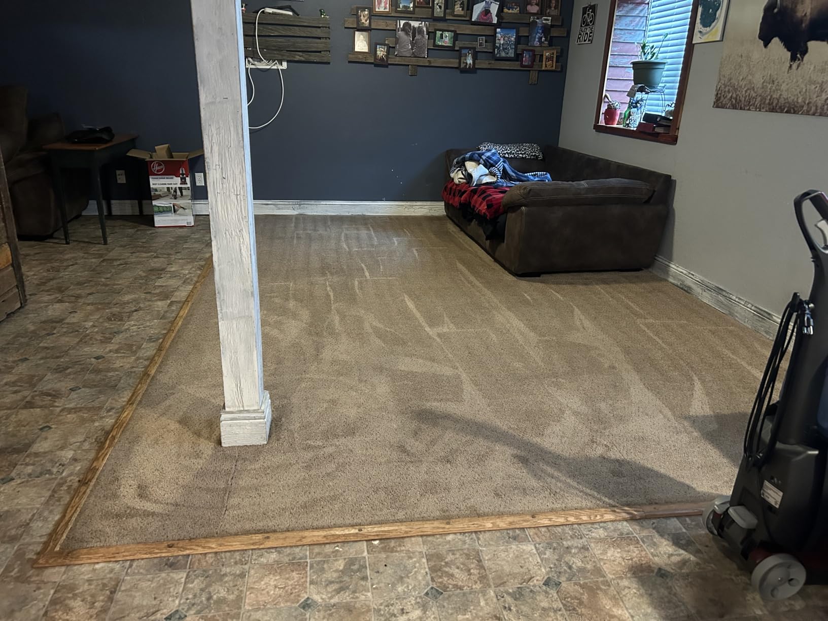 Hoover PowerScrub Deluxe Carpet Cleaner Machine for Carpet and Upholstery, Deep Cleaning Carpet Shampooer Machine with Multi-Purpose Tools, Pair Carpet Cleaner Solution - Customer Photo 2