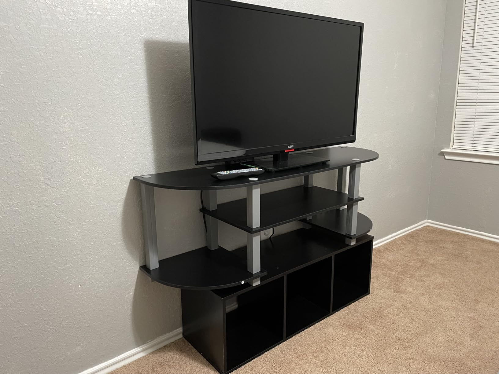 Furinno Turn-S-Tube Wide TV Entertainment Center, Espresso/Black Customer Review Furinno Turn-S-Tube Wide TV Entertainment Center, Espresso/Black - Customer Photo 2