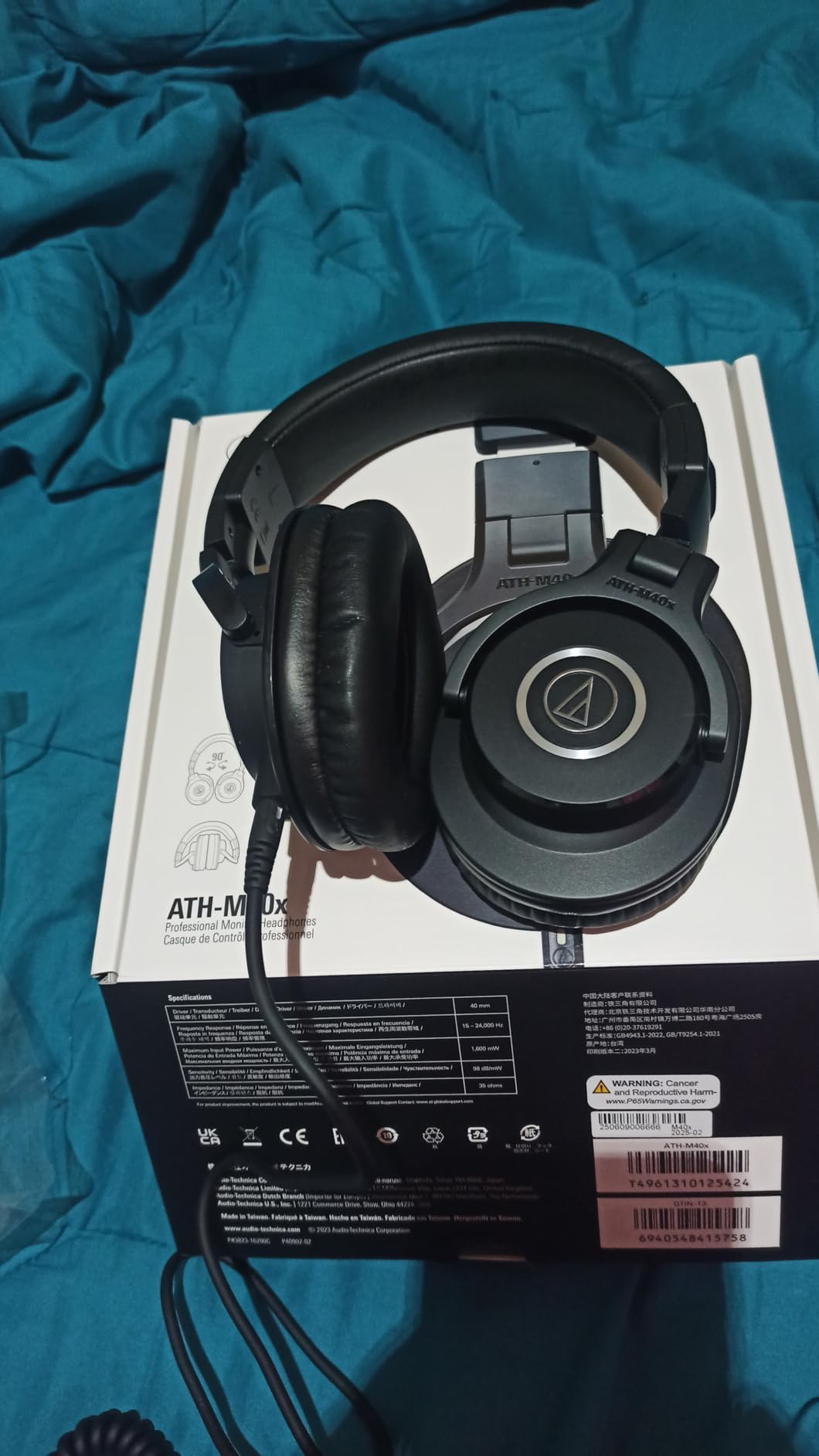 Audio-Technica ATH-M40x Professional Studio Monitor Headphone, Black (AUD ATHM40X) Customer Review Audio-Technica ATH-M40x Professional Studio Monitor Headphone, Black (AUD ATHM40X) - Customer Photo 1