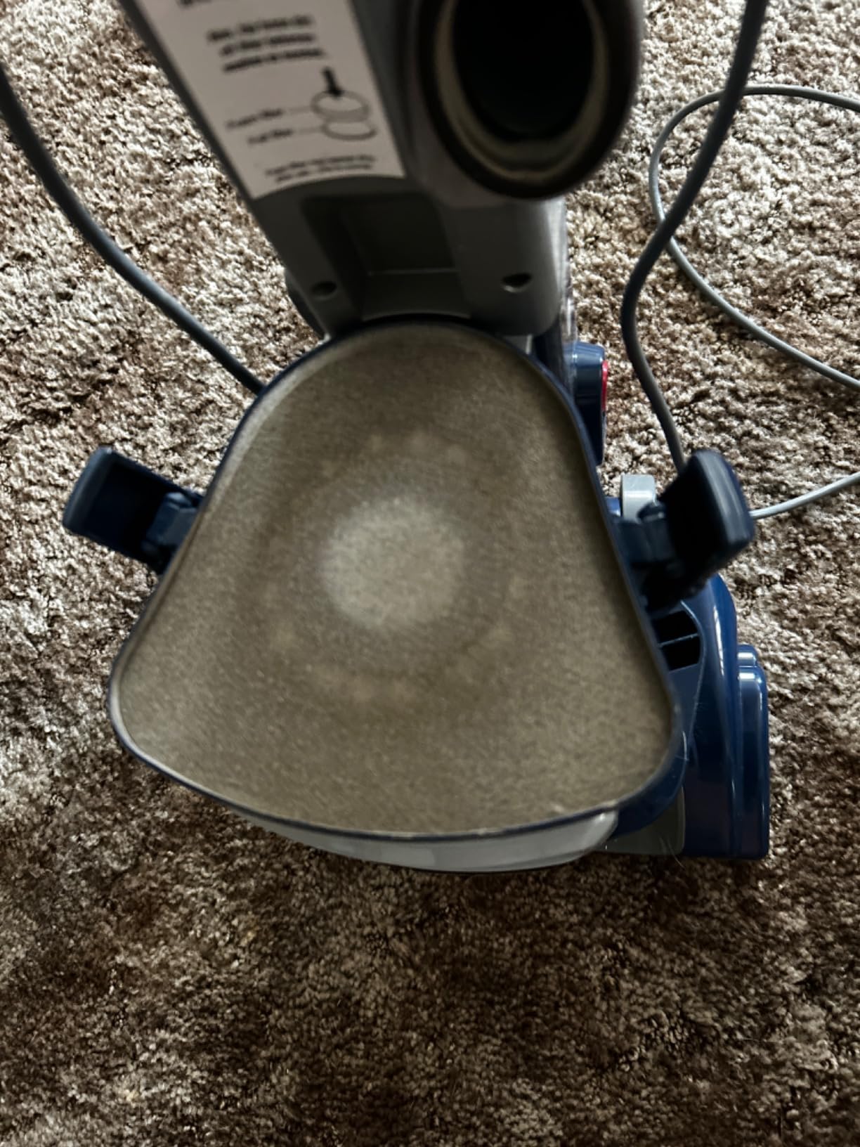 Shark Upright Vacuum, Navigator Lift-Away Deluxe with Large Dust Cup Capacity, HEPA Filter, Swivel Steering, Upholstery Tool & Crevice Tool, Blue, NV360 Customer Review Shark Upright Vacuum, Navigator Lift-Away Deluxe with Large Dust Cup Capacity, HEPA Filter, Swivel Steering, Upholstery Tool & Crevice Tool, Blue, NV360 - Customer Photo 2