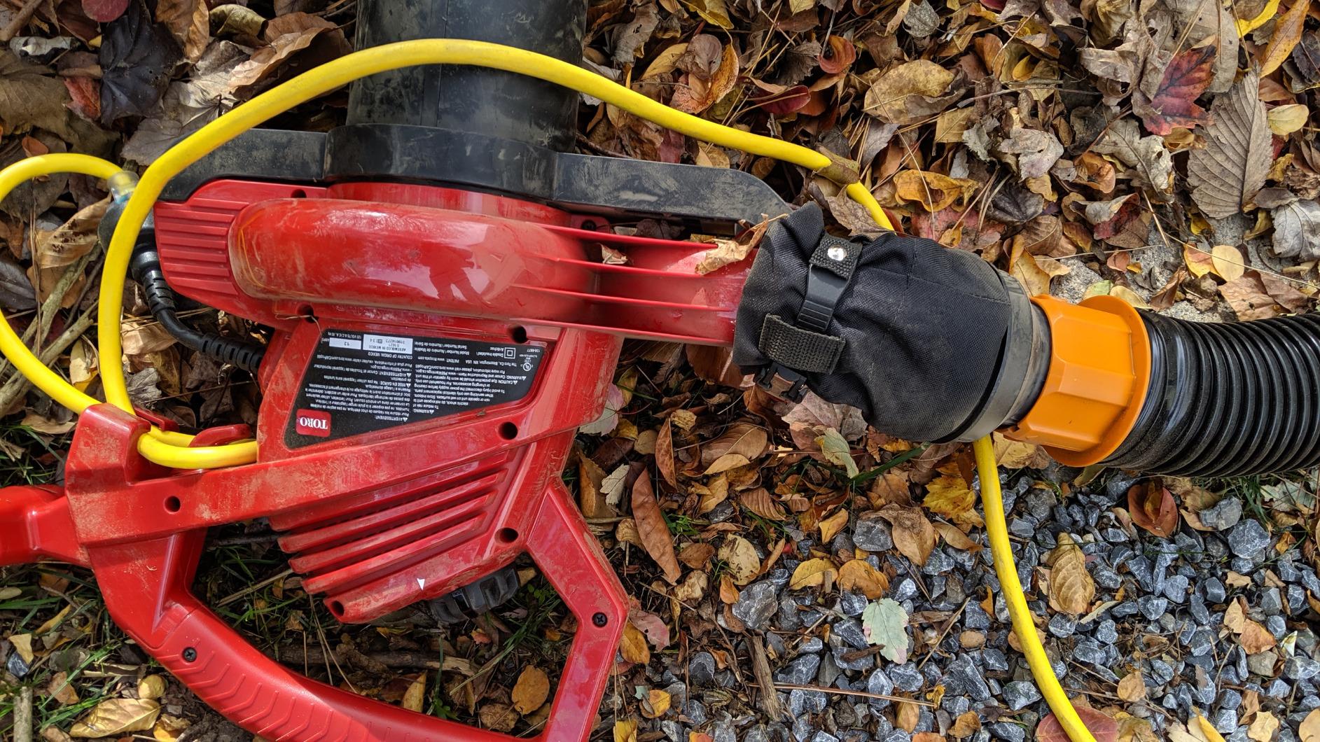 Toro 51621 UltraPlus Leaf Blower Vacuum, Variable-Speed (up to 250 mph) with Metal Impeller, 12 amp,Red - Customer Photo 1