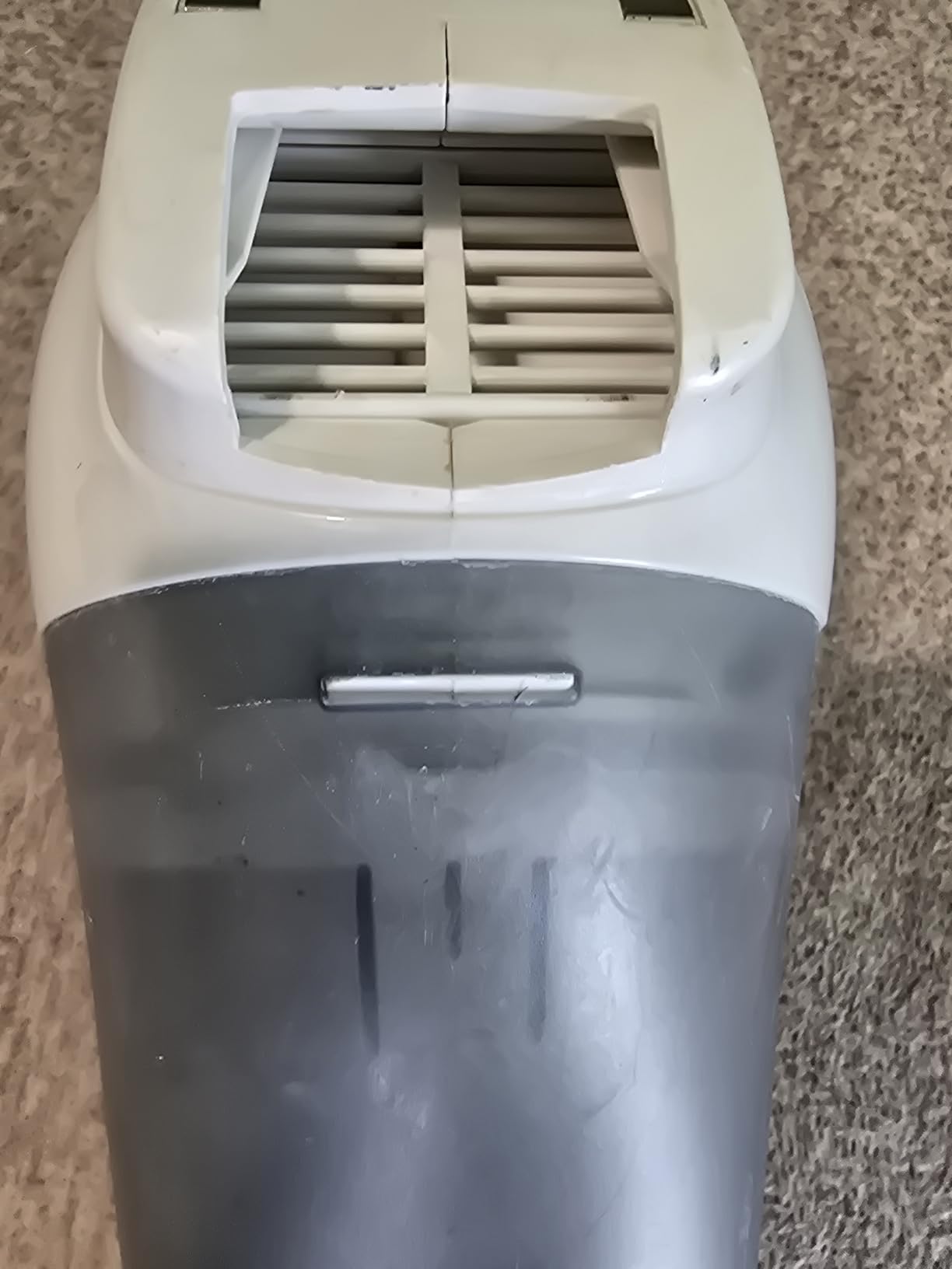 BLACK+DECKER Cordless Lithium Handheld Power Vacuum with Wall Mount Base and Charger, White (HNV220BCZ10FF) - Customer Photo 1