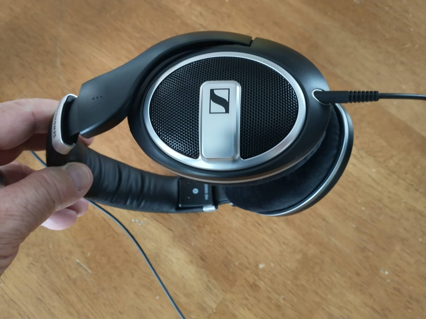 SENNHEISER HD 599 Open Back Headphone, Ivory Customer Review SENNHEISER HD 599 Open Back Headphone, Ivory - Customer Photo 2