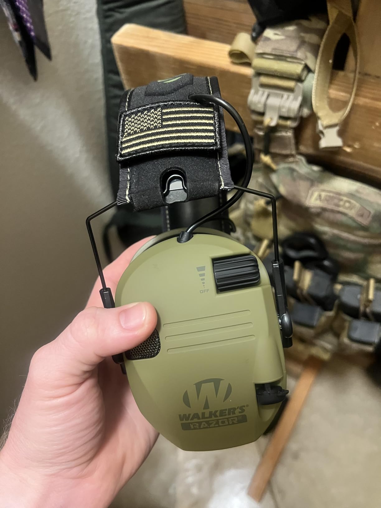 Walker's Razor Slim Ultra Low Profile Compact Design Adjustable Range Shooting Hunting Hearing Protection Electronic Earmuffs Customer Review Walker's Razor Slim Ultra Low Profile Compact Design Adjustable Range Shooting Hunting Hearing Protection Electronic Earmuffs - Customer Photo 1