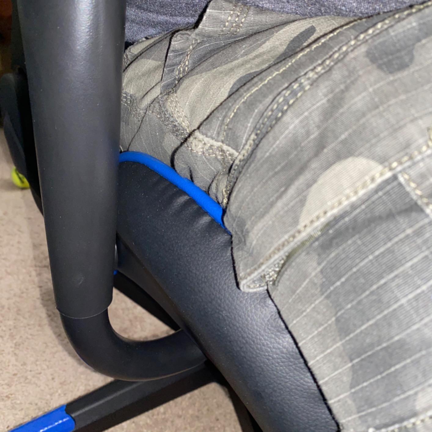 Homall Gaming Chair, Office Chair High Back Computer Chair Leather Desk Chair Racing Executive Ergonomic Adjustable Swivel Task Chair with Headrest and Lumbar Support (White) - Customer Photo 1