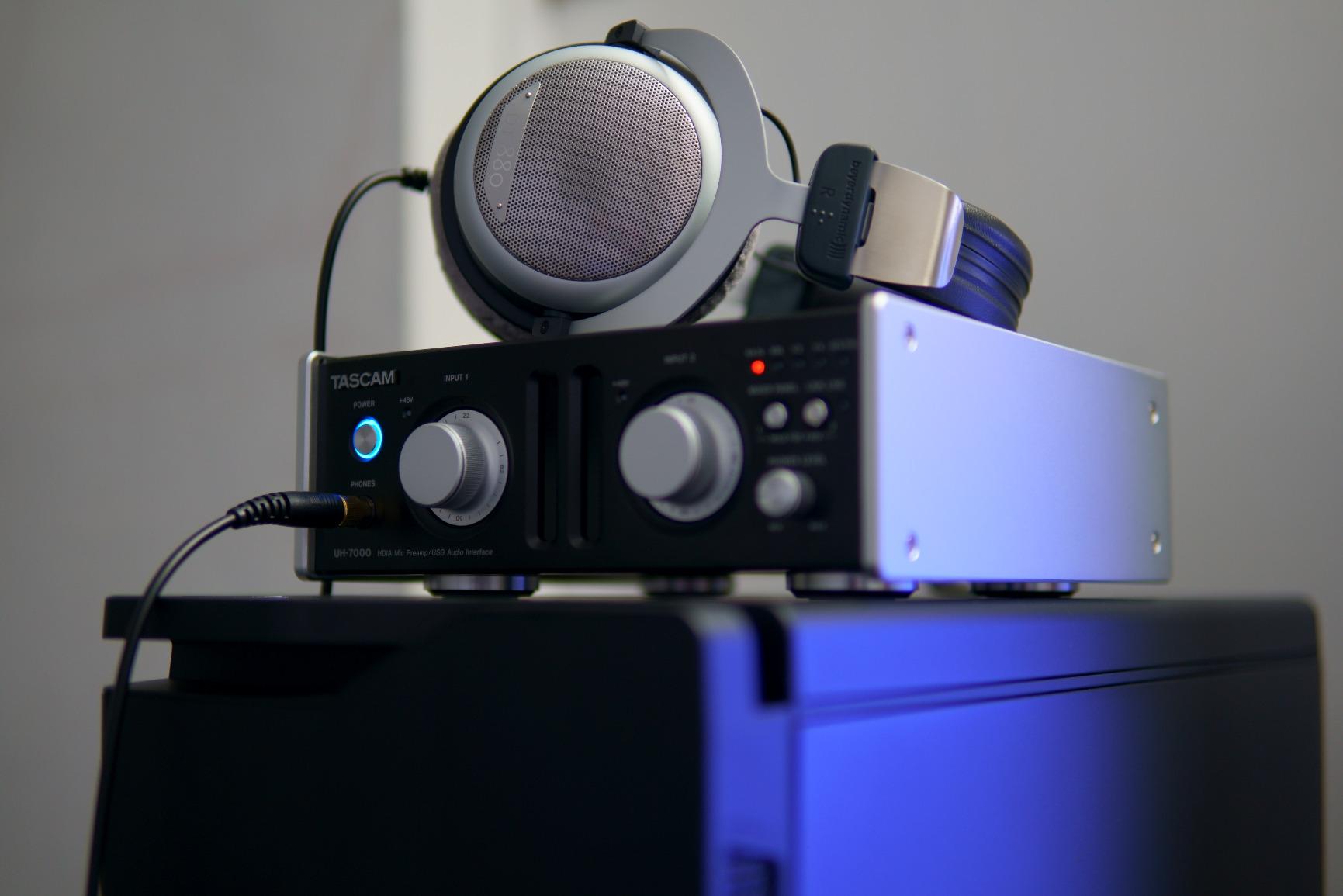 beyerdynamic DT 880 Premium Semi-Open Over Ear HiFi Stereo Headphones (250 Ohm Premium, Black Limited Edition) Customer Review beyerdynamic DT 880 Premium Semi-Open Over Ear HiFi Stereo Headphones (250 Ohm Premium, Black Limited Edition) - Customer Photo 1