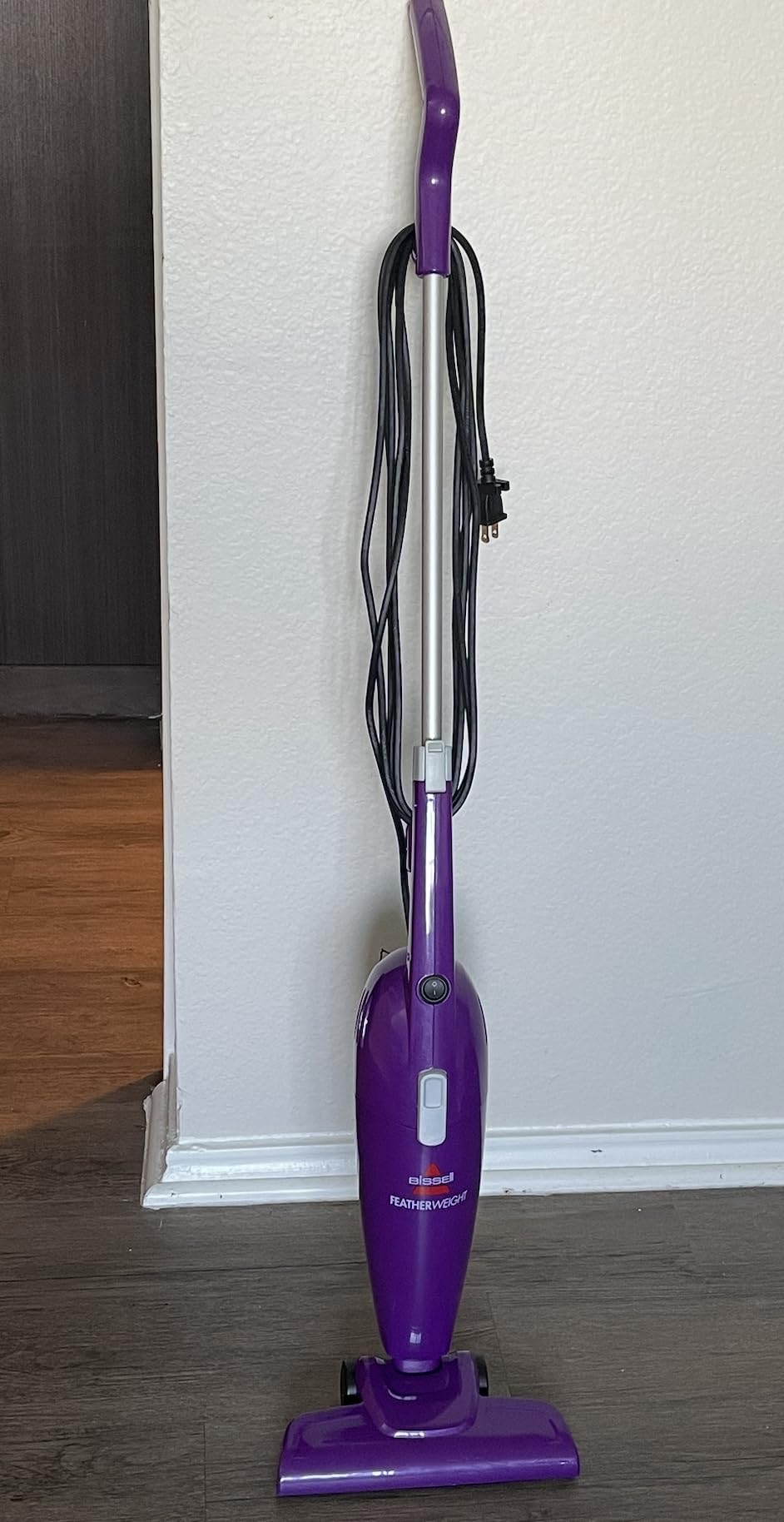 Bissell Featherweight Stick Lightweight Bagless Vacuum with Crevice Tool, 2033, One Size Fits All, Blue Customer Review Bissell Featherweight Stick Lightweight Bagless Vacuum with Crevice Tool, 2033, One Size Fits All, Blue - Customer Photo 2