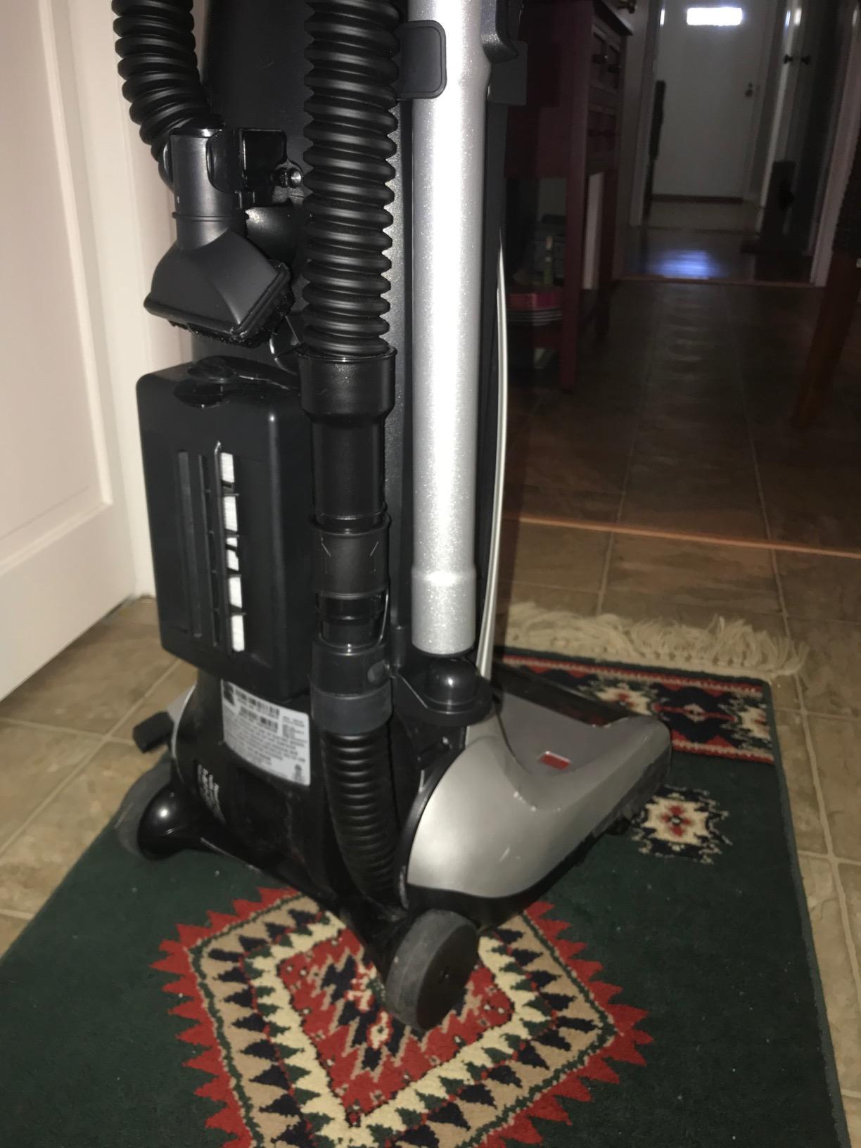 Kenmore Elite 31150 Pet Friendly Bagged Upright Beltless Vacuum w/Pet Handi-Mate, Triple HEPA, 3D Inducer Motor, Telescoping Wand, 5-Position Height Adjustment, 3 Cleaning Tools-Silver Customer Review Kenmore Elite 31150 Pet Friendly Bagged Upright Beltless Vacuum w/Pet Handi-Mate, Triple HEPA, 3D Inducer Motor, Telescoping Wand, 5-Position Height Adjustment, 3 Cleaning Tools-Silver - Customer Photo 2
