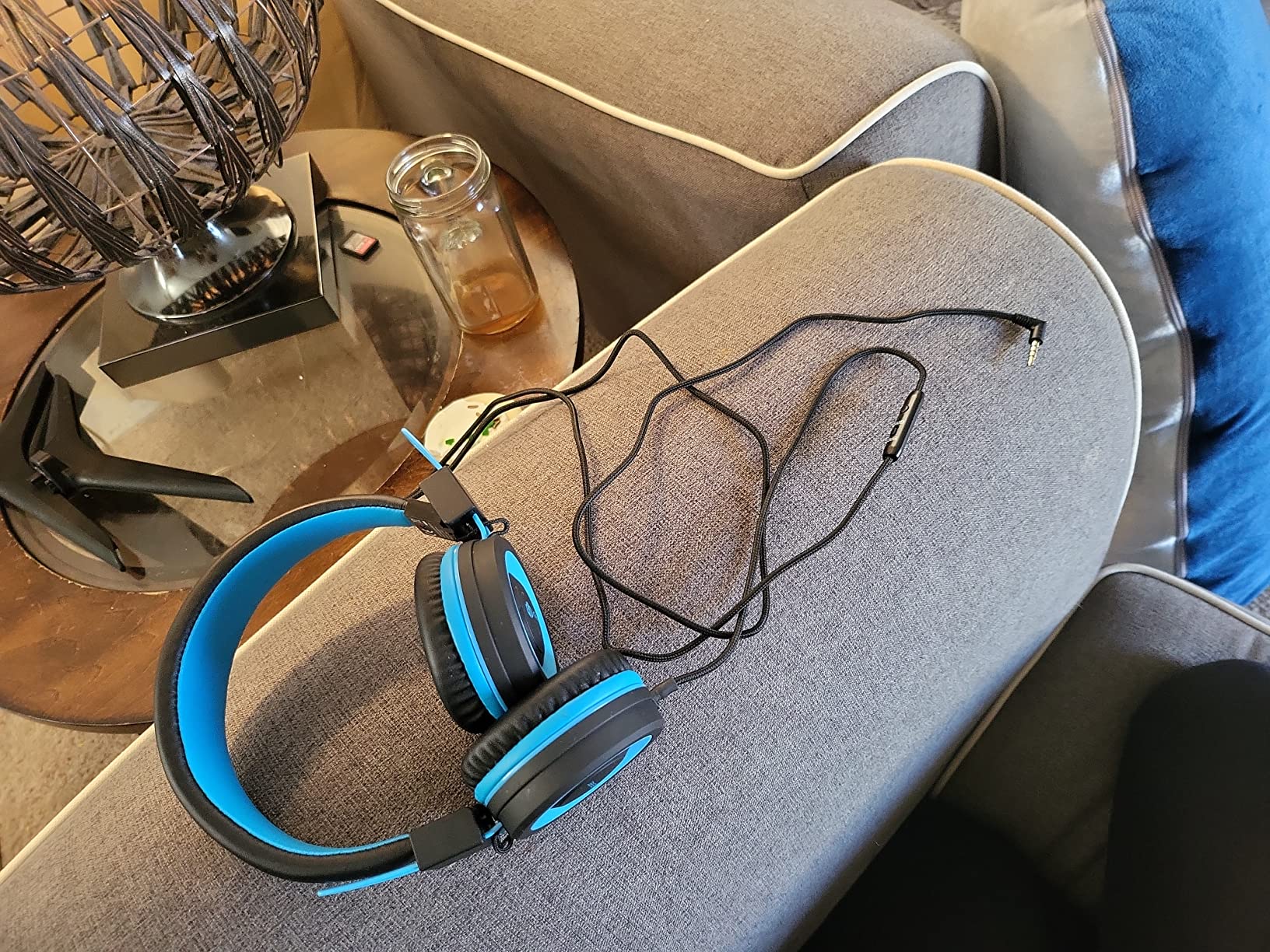 iClever Kids Headphones with Cord, 85/94dB Safe Volume Tech, Bending Resistance Durable, Foldable, Stereo Sound 3.5mm Jack Wired Headphones for Kids Boys Girls Tablet/Travel/School, HS14 - Customer Photo 1