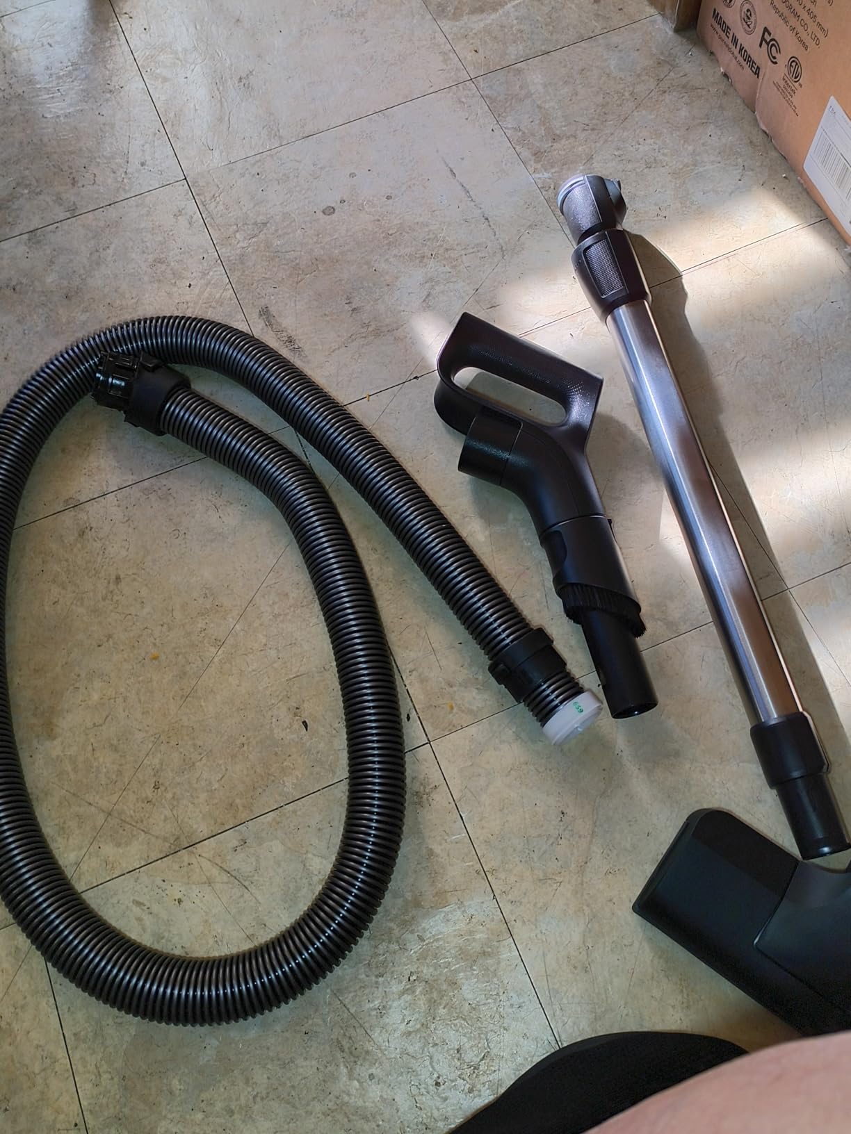 Miele Complete C3 Calima Bagged Canister Vacuum with Turbobrush Floorhead - Customer Photo 1