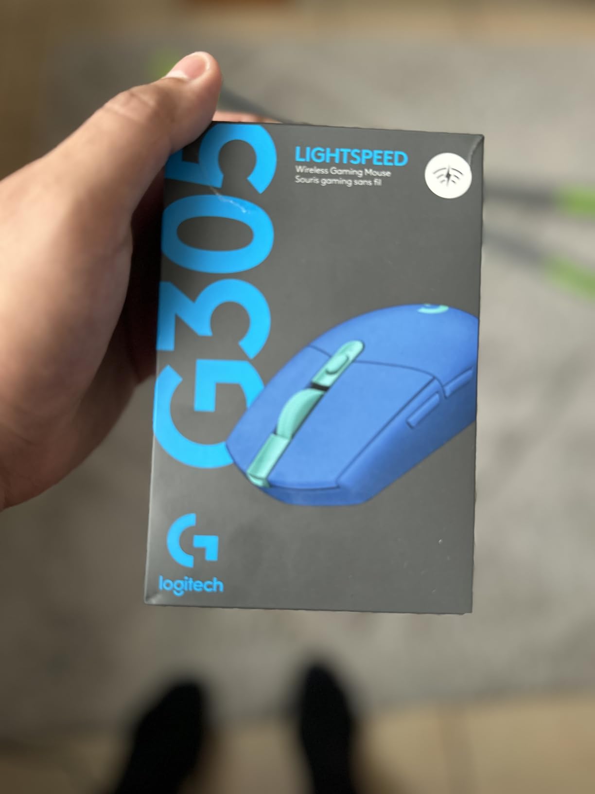 Logitech G305 LIGHTSPEED Wireless Gaming Mouse, Hero 12K Sensor, 12,000 DPI - Customer Photo 1
