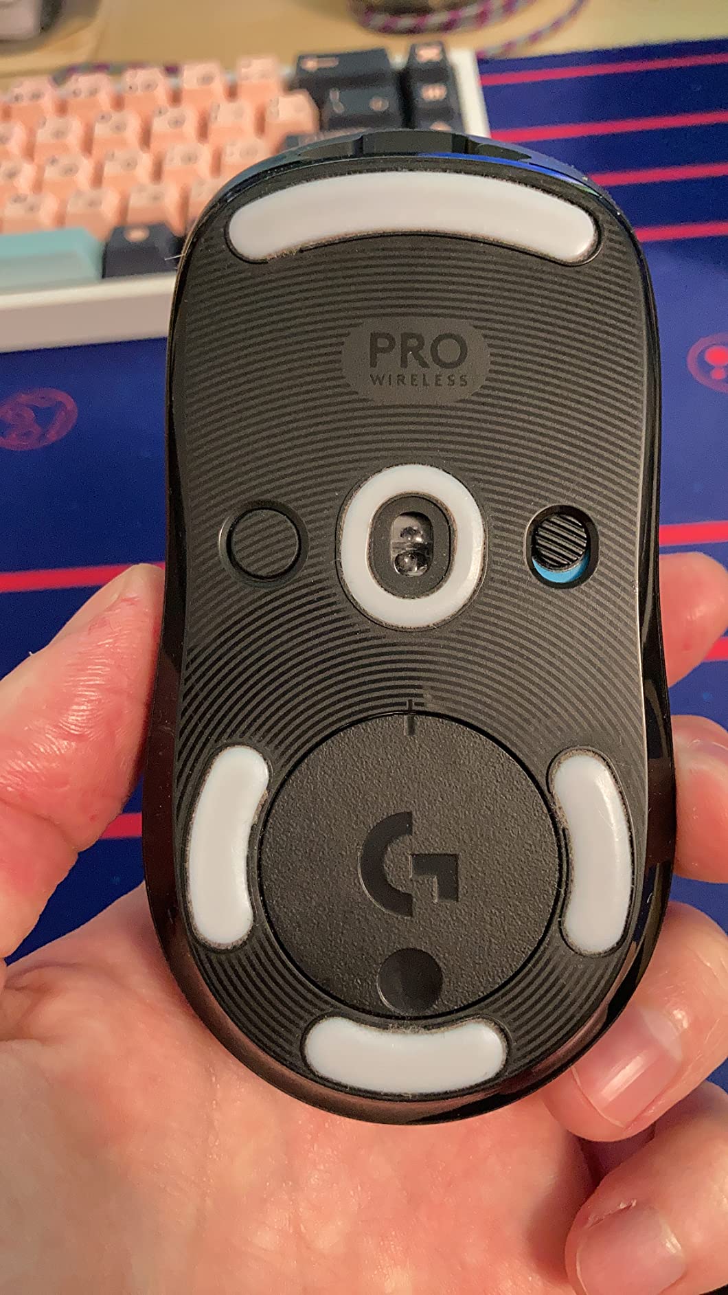 Logitech G Pro Wireless Gaming Mouse with Esports Grade Performance Customer Review Logitech G Pro Wireless Gaming Mouse with Esports Grade Performance - Customer Photo 2