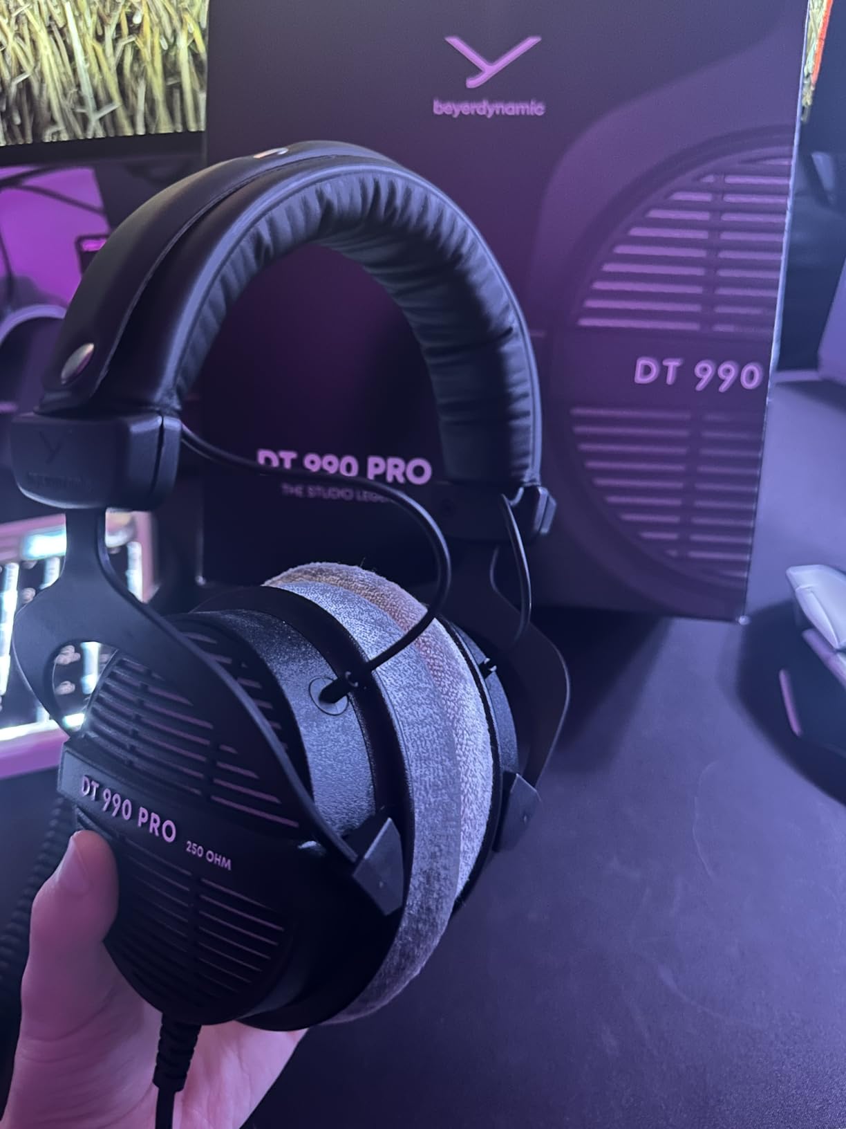 beyerdynamic DT 990 Pro Over-Ear Studio Monitor Headphones - Open-Back Stereo Construction, Wired (80 Ohm, Black Limited Edition) Customer Review beyerdynamic DT 990 Pro Over-Ear Studio Monitor Headphones - Open-Back Stereo Construction, Wired (80 Ohm, Black Limited Edition) - Customer Photo 2