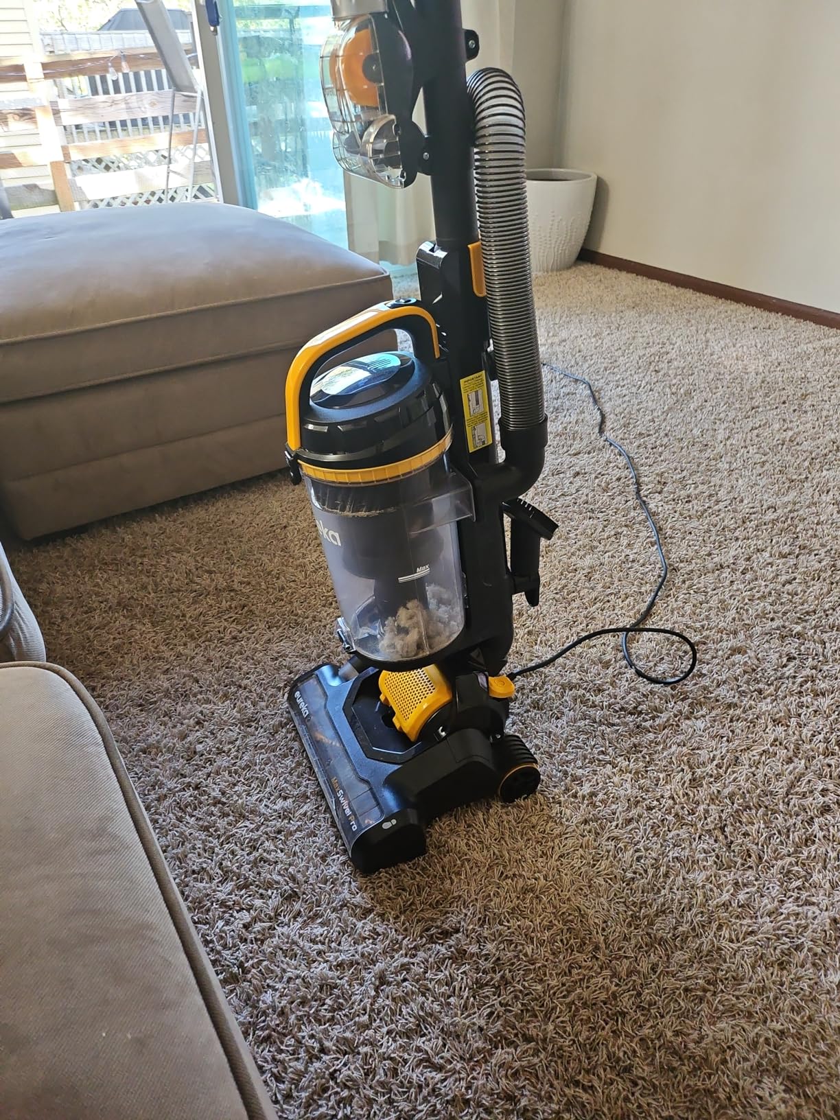 Eureka Powerful Lightweight Upright Vacuum Carpet and Floor, PowerSpeed NEU202 with Automatic Cord Rewind, Purple Customer Review Eureka Powerful Lightweight Upright Vacuum Carpet and Floor, PowerSpeed NEU202 with Automatic Cord Rewind, Purple - Customer Photo 1