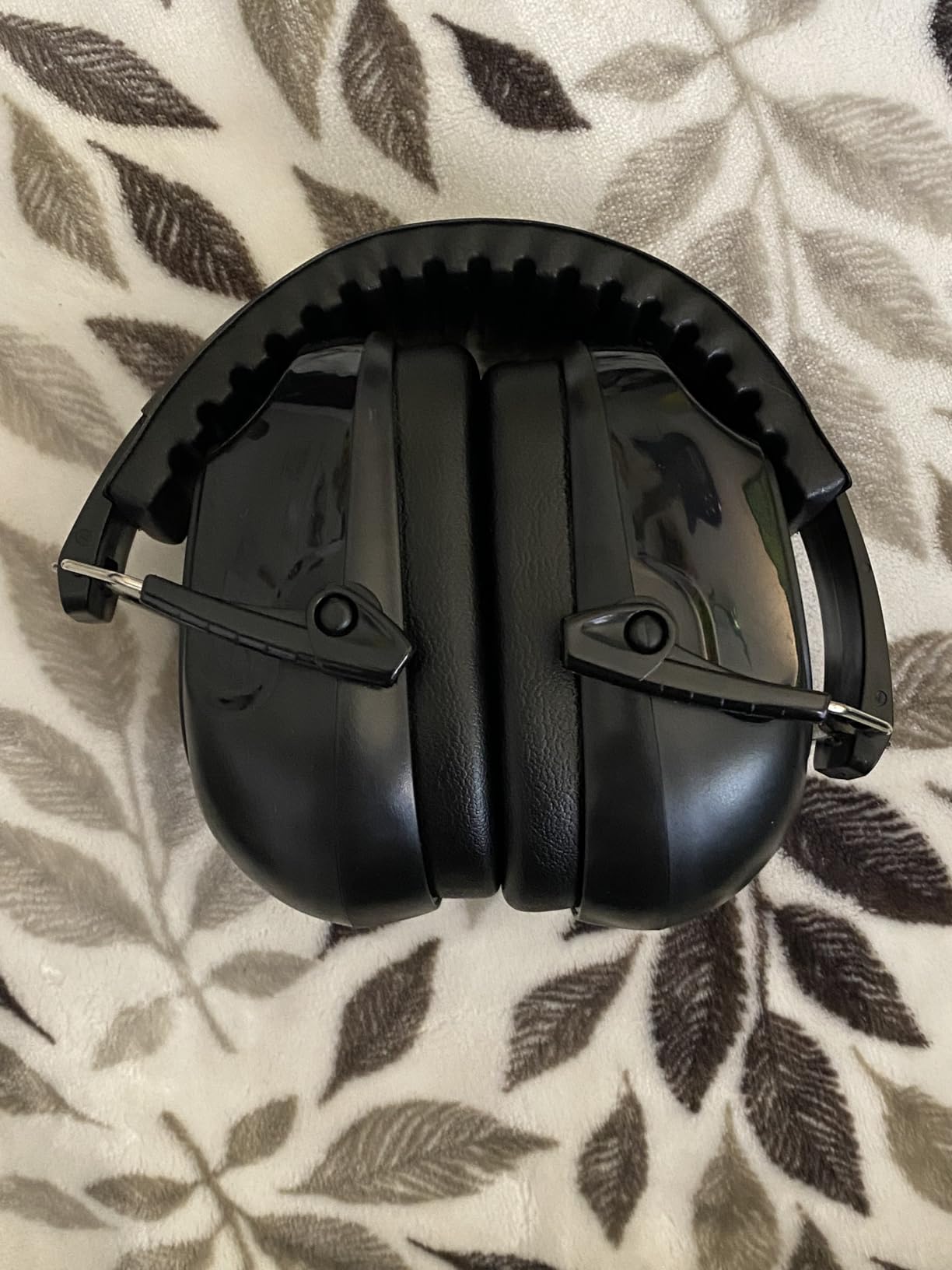 ProCase Noise Reduction Ear Muffs, Sound Proof Ear Protection, NRR 28dB Noise Cancelling Headphones for Adults Kids Autism, Hearing Protection for Shooting Gun Range Mowing -Red - Customer Photo 2