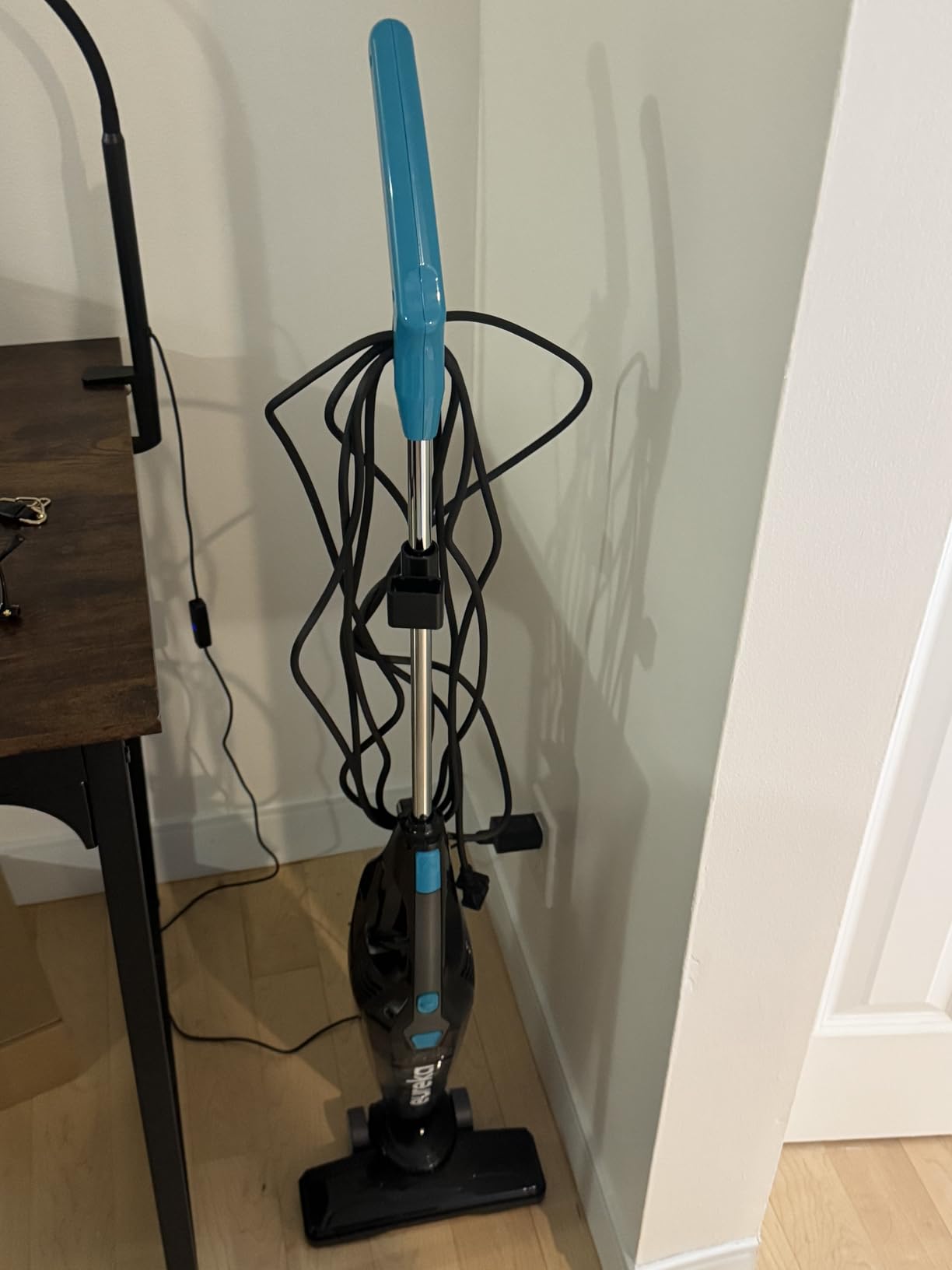 Eureka NES215A Blaze 3-in-1 Swivel Handheld & Stick Vacuum Cleaner, Blue Customer Review Eureka NES215A Blaze 3-in-1 Swivel Handheld & Stick Vacuum Cleaner, Blue - Customer Photo 1