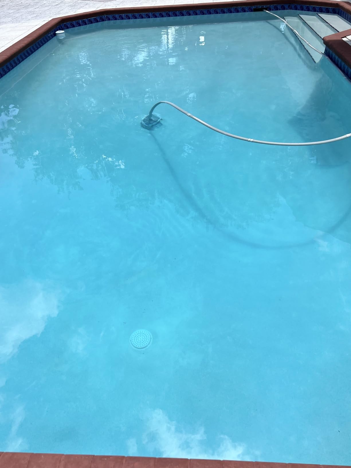 Hayward W32025ADV PoolVac XL Suction Pool Cleaner for Vinyl Pools up to 20 x 40 ft. (Automatic Pool Vacuum) - Customer Photo 1