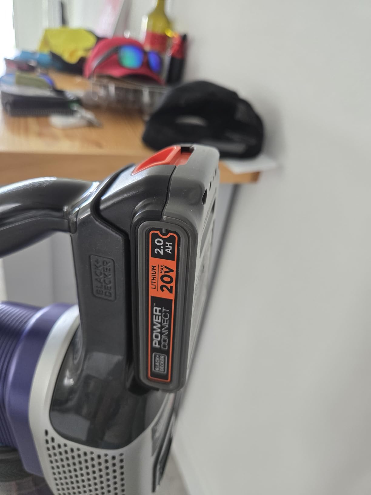 BLACK+DECKER Powerseries Extreme Cordless Pet Hair Vacuum Cleaner, Stick Vacuum for Pets (BSV2020P) Customer Review BLACK+DECKER Powerseries Extreme Cordless Pet Hair Vacuum Cleaner, Stick Vacuum for Pets (BSV2020P) - Customer Photo 1