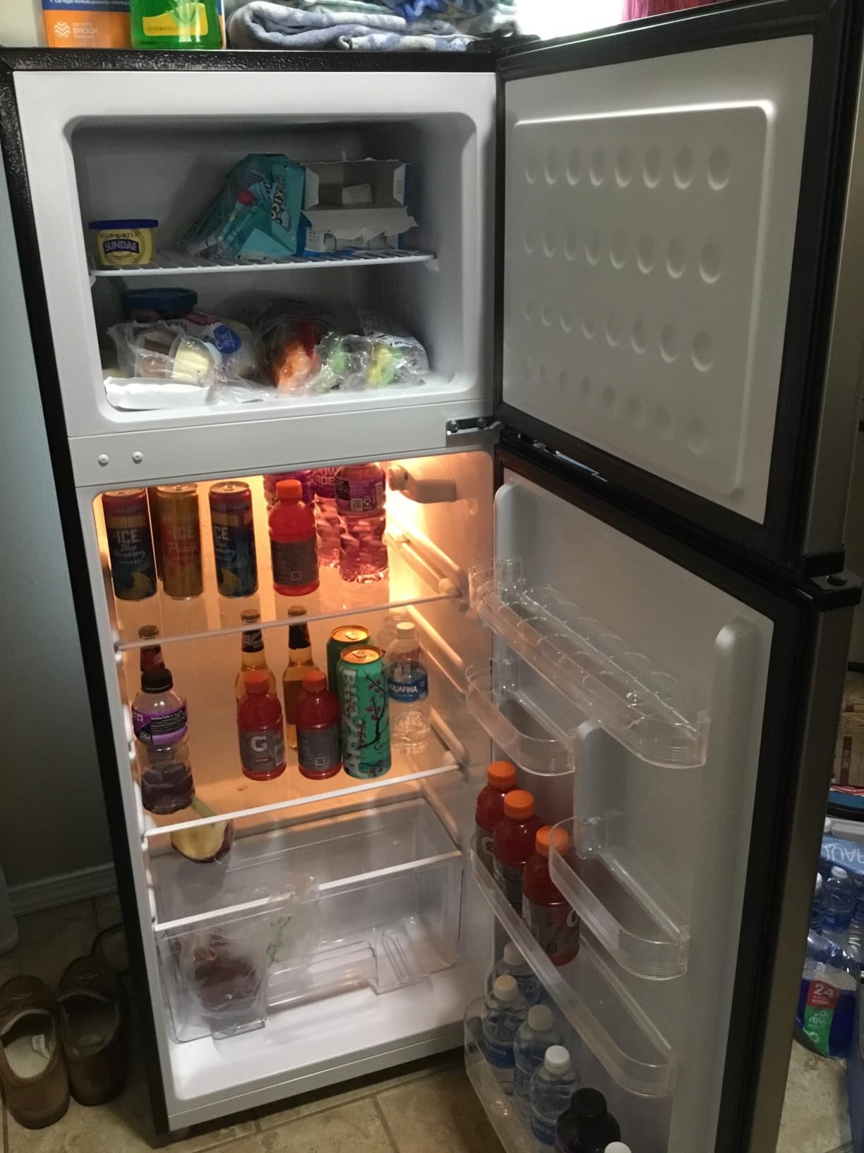 ACFR725AMZ6COM 2 Door Apartment Size Refrigerator with Freezer, Stainless Customer Review ACFR725AMZ6COM 2 Door Apartment Size Refrigerator with Freezer, Stainless - Customer Photo 2