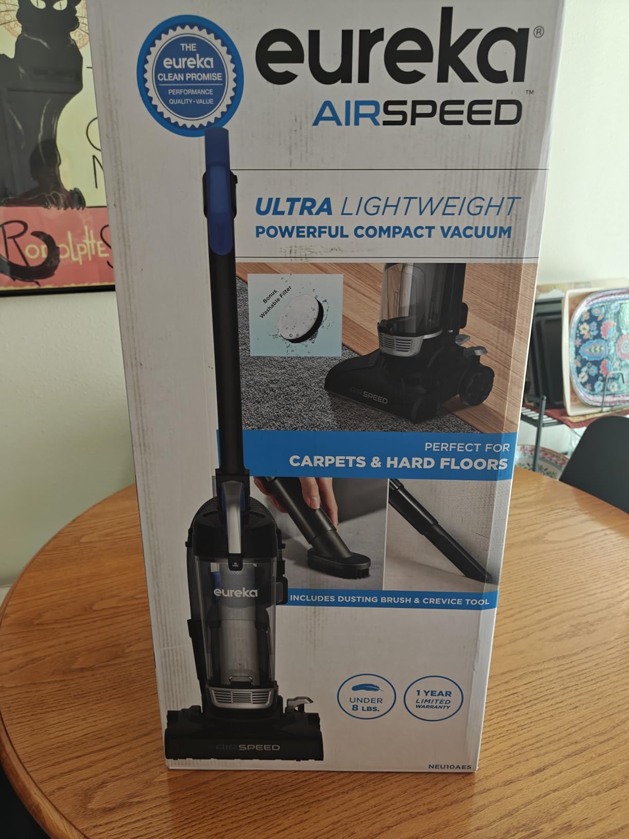 Eureka Airspeed Ultra-Lightweight Compact Bagless Upright Vacuum Cleaner, NEU10AE4, Green Customer Review Eureka Airspeed Ultra-Lightweight Compact Bagless Upright Vacuum Cleaner, NEU10AE4, Green - Customer Photo 1
