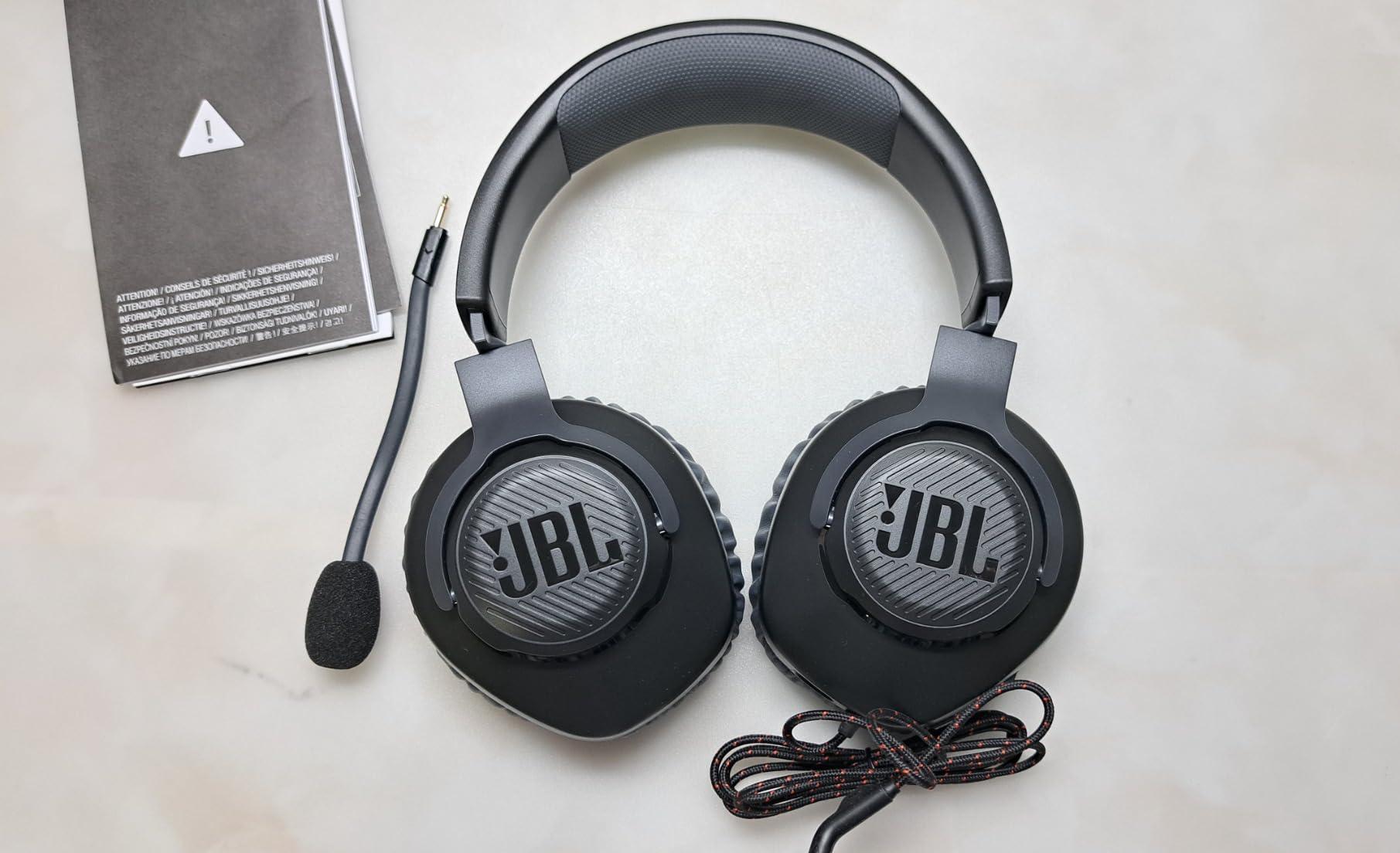 JBL Quantum 100 - Wired Over-Ear Gaming Headphones - Black, Large - Customer Photo 1