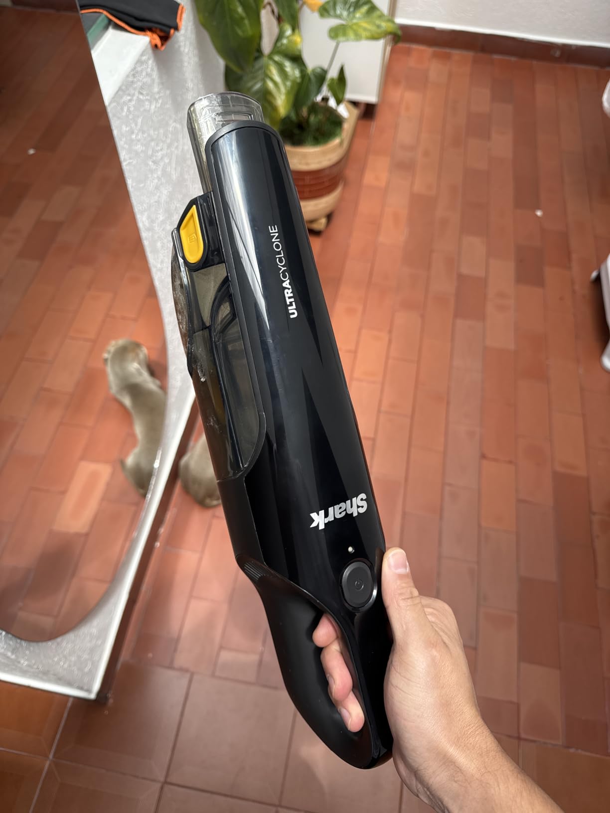 Shark UltraCyclone Pet Pro Plus Cordless Hand Vacuum, Powerful Suction, Handheld Vacuum for Car & Home, Pet Power Brush, Crevice Tool, Scrubbing Brush, XL Dust Cup, Black, CH951 Customer Review Shark UltraCyclone Pet Pro Plus Cordless Hand Vacuum, Powerful Suction, Handheld Vacuum for Car & Home, Pet Power Brush, Crevice Tool, Scrubbing Brush, XL Dust Cup, Black, CH951 - Customer Photo 1
