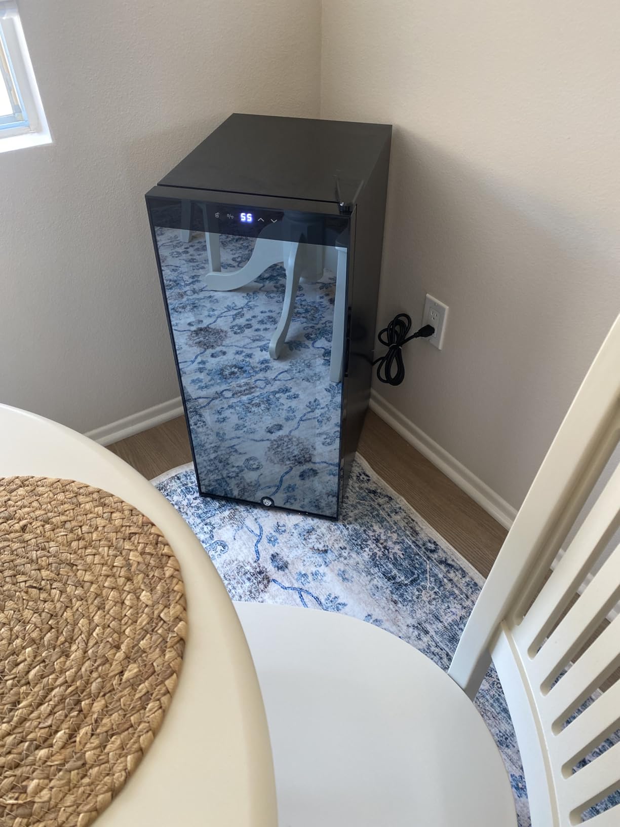 Ivation 18 Bottle Compressor Wine Cooler Refrigerator w/Lock, Large Freestanding Wine Cellar For Red, White, Champagne or Sparkling Wine, 41f-64f Digital Temperature Control Fridge Glass Door Black Customer Review Ivation 18 Bottle Compressor Wine Cooler Refrigerator w/Lock, Large Freestanding Wine Cellar For Red, White, Champagne or Sparkling Wine, 41f-64f Digital Temperature Control Fridge Glass Door Black - Customer Photo 1
