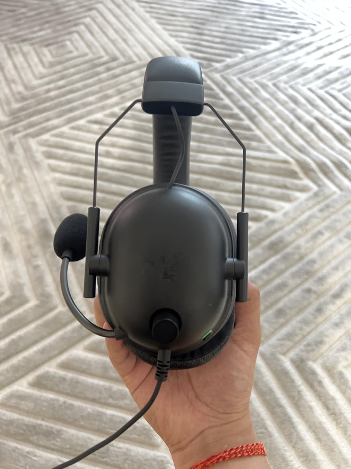 Razer BlackShark V2 X Gaming Headset: 7.1 Surround Sound - 50mm Drivers - Memory Foam Cushion - For PC, PS4, PS5, Switch - 3.5mm Audio Jack - Black - Customer Photo 2