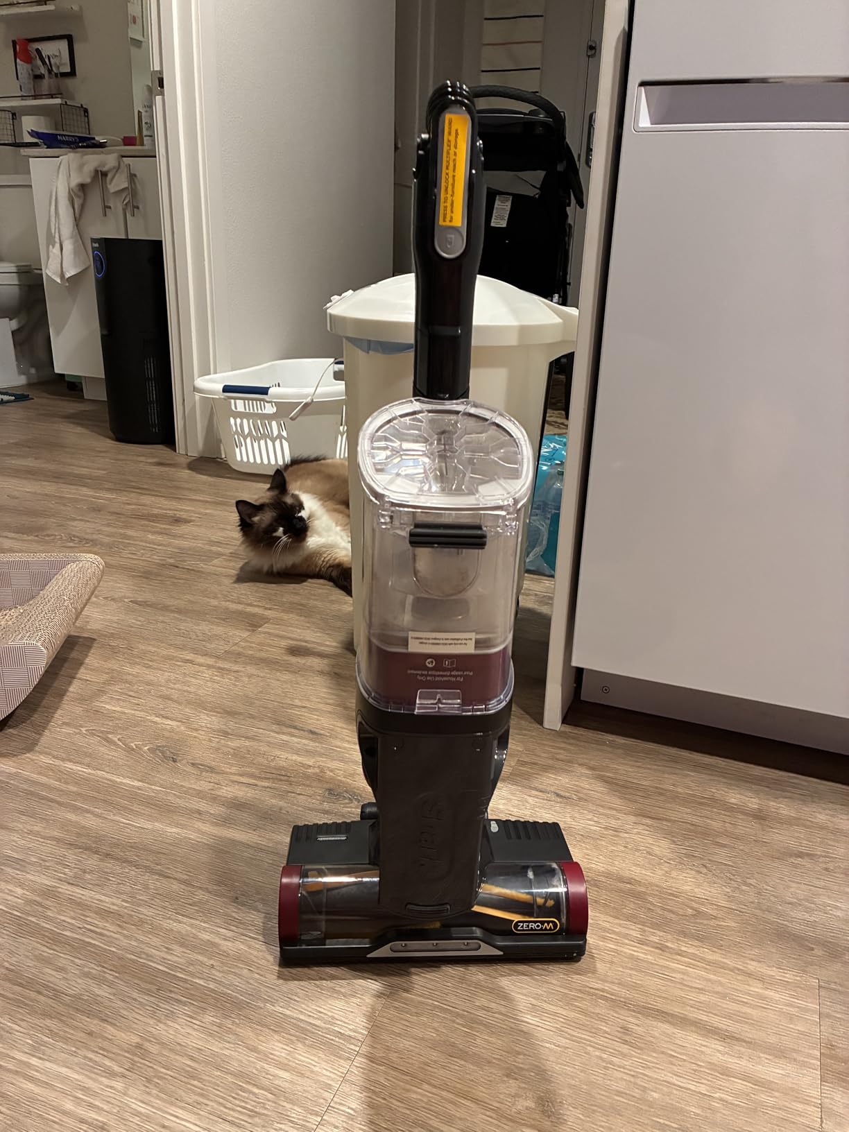 Shark IZ163H Pet Plus Cordless Stick Vacuum with Self-Cleaning Brushroll and HEPA Filter Customer Review Shark IZ163H Pet Plus Cordless Stick Vacuum with Self-Cleaning Brushroll and HEPA Filter - Customer Photo 1