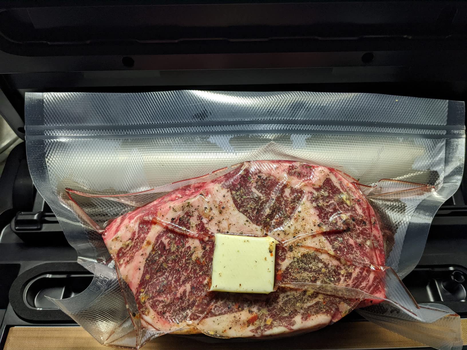 Anova Culinary Precision Vacuum Sealer Pro, Includes Large Bag Roll (19ft), Wet & Dry Dual Food Vacuum Sealer Machine for Sous Vide and Long-Term Storage, 2-Year Warranty - Customer Photo 1