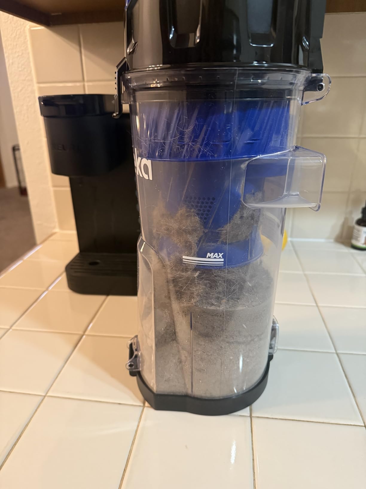 Eureka Lightweight Powerful Upright Vacuum Cleaner for Carpet and Hard Floor, PowerSpeed, New Model,Blue,black/New Model Customer Review Eureka Lightweight Powerful Upright Vacuum Cleaner for Carpet and Hard Floor, PowerSpeed, New Model,Blue,black/New Model - Customer Photo 2