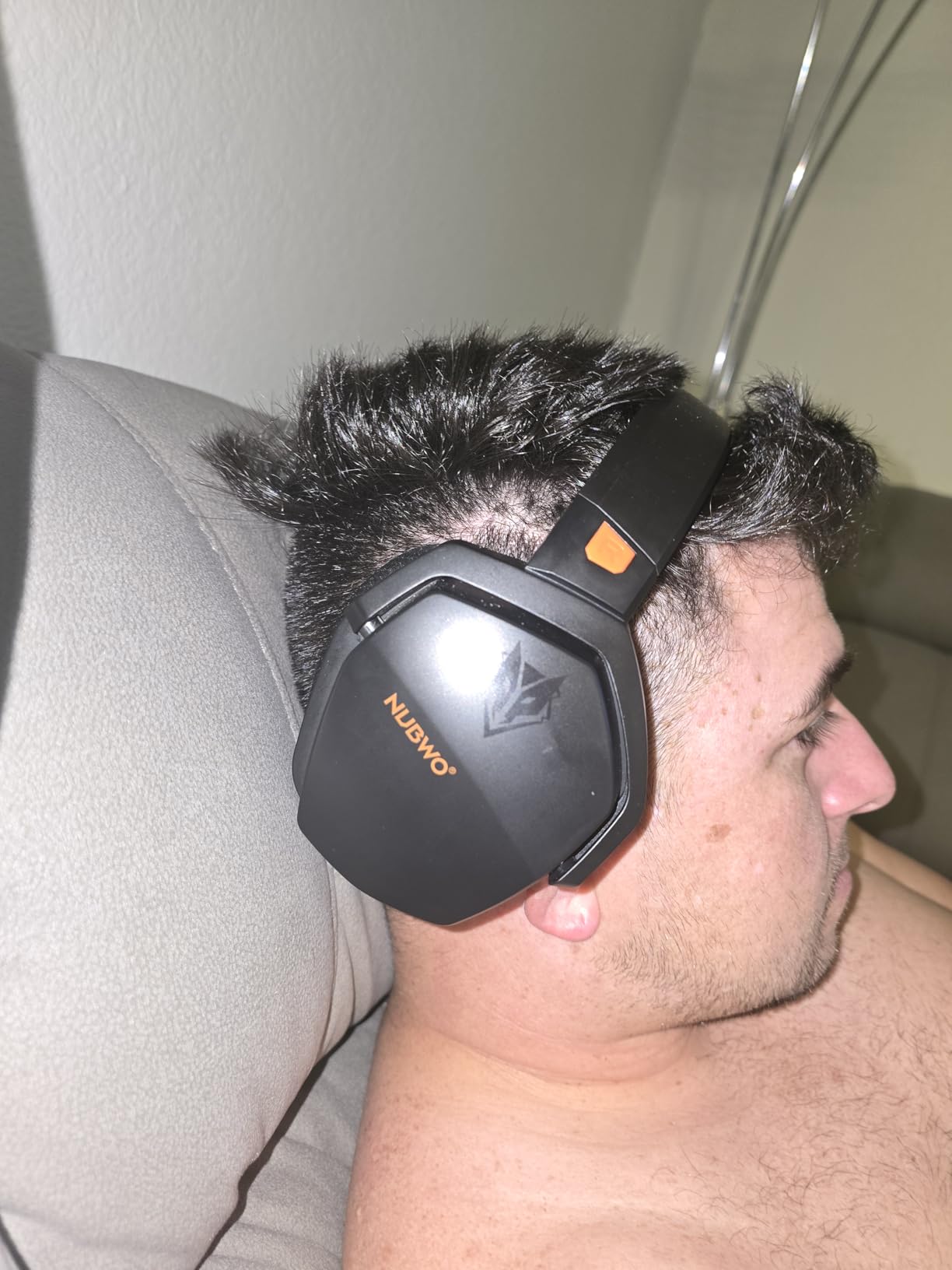 NUBWO Wireless Gaming Headset with Mic for Ps5 Ps4 PC, Zero Interference, 100-Hour Battery All-Day Play, 23ms Sync for Fortnite & Call of Duty/FPS Gamers, Triple Mode All Devices Compatible - Orange Customer Review NUBWO Wireless Gaming Headset with Mic for Ps5 Ps4 PC, Zero Interference, 100-Hour Battery All-Day Play, 23ms Sync for Fortnite & Call of Duty/FPS Gamers, Triple Mode All Devices Compatible - Orange - Customer Photo 2