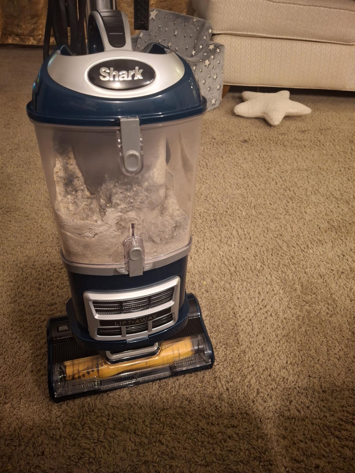 Shark Navigator Lift-Away with Self-Cleaning Brushroll, HEPA Filter, Swivel Steering, Upholstery Tool & Pet Crevice Tool, Perfect for Pets & Multi-Surface, Teal, ZU503AMZ Customer Review Shark Navigator Lift-Away with Self-Cleaning Brushroll, HEPA Filter, Swivel Steering, Upholstery Tool & Pet Crevice Tool, Perfect for Pets & Multi-Surface, Teal, ZU503AMZ - Customer Photo 2