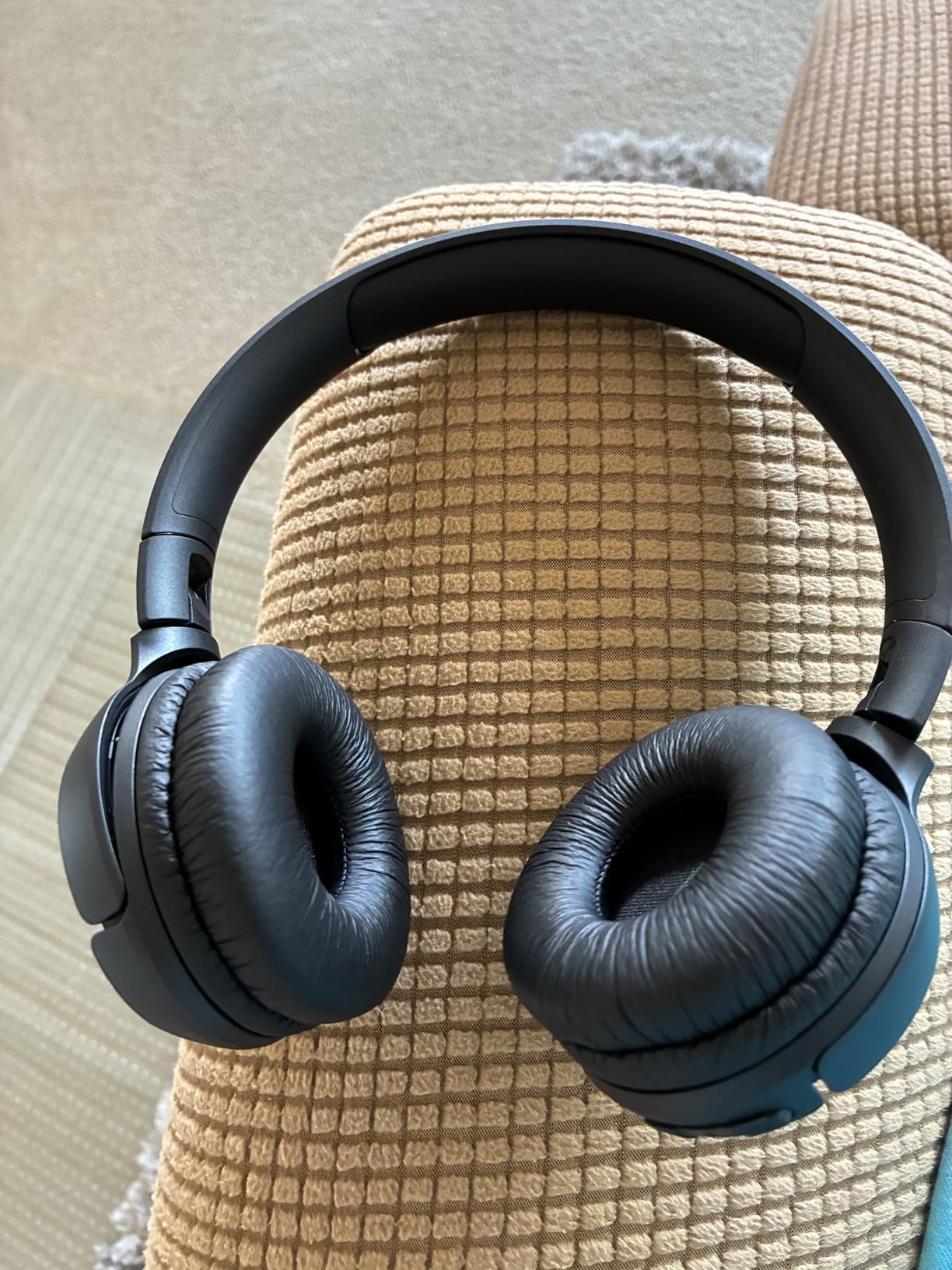JBL Tune 510BT Bluetooth Headphones Customer Review JBL Tune 510BT Bluetooth Headphones - Customer Photo 2