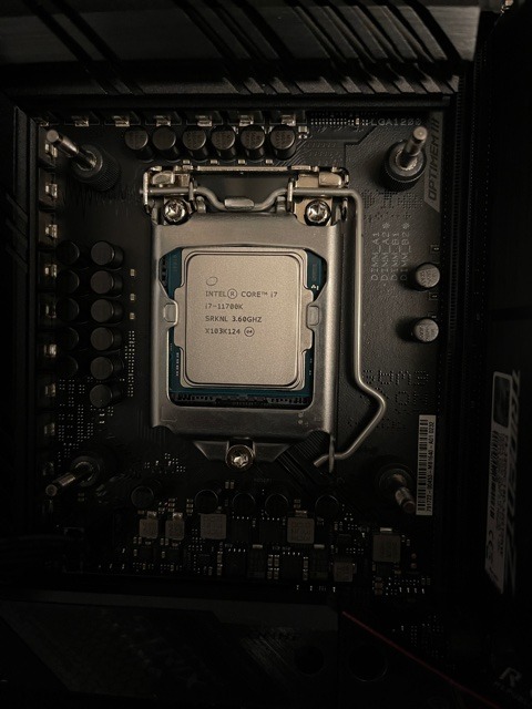 Intel® Core™ i7-11700K Desktop Processor 8 Cores up to 5.0 GHz Unlocked LGA1200 (Intel® 500 Series & Select 400 Series Chipset) 125W Customer Review Intel® Core™ i7-11700K Desktop Processor 8 Cores up to 5.0 GHz Unlocked LGA1200 (Intel® 500 Series & Select 400 Series Chipset) 125W - Customer Photo 1