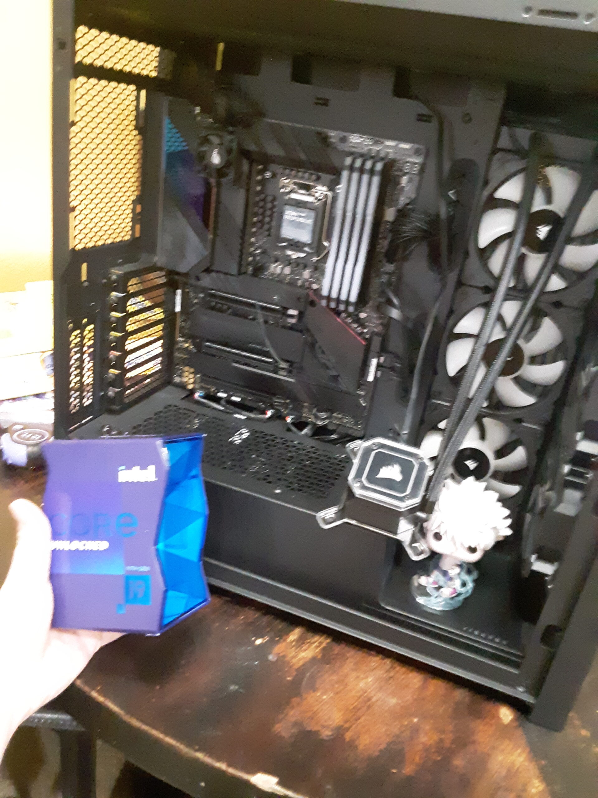 Intel Core i9-11900K Desktop Processor 8 Cores up to 5.3 GHz Unlocked LGA1200 - Customer Photo 1