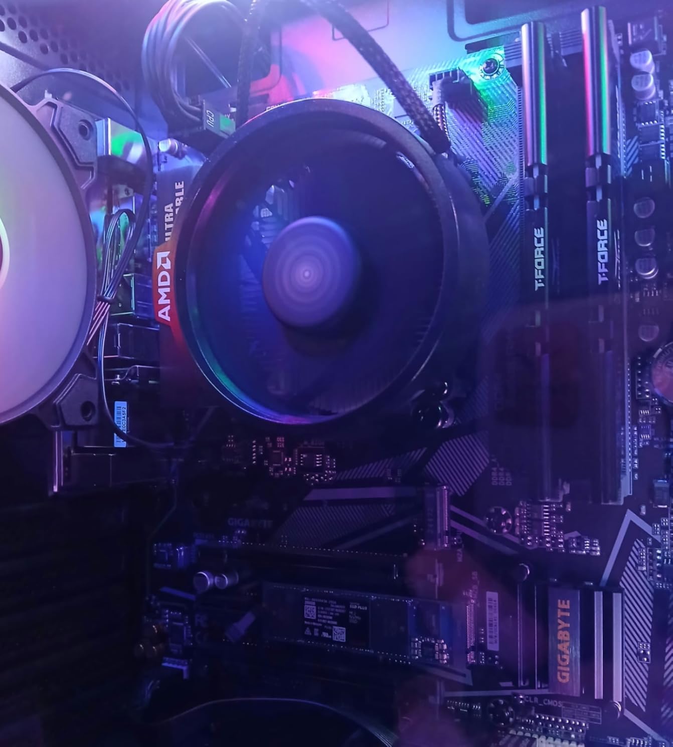 AMD Ryzen 5 5600G 6-Core 12-Thread Desktop Processor with Radeon Graphics Customer Review AMD Ryzen 5 5600G 6-Core 12-Thread Desktop Processor with Radeon Graphics - Customer Photo 1