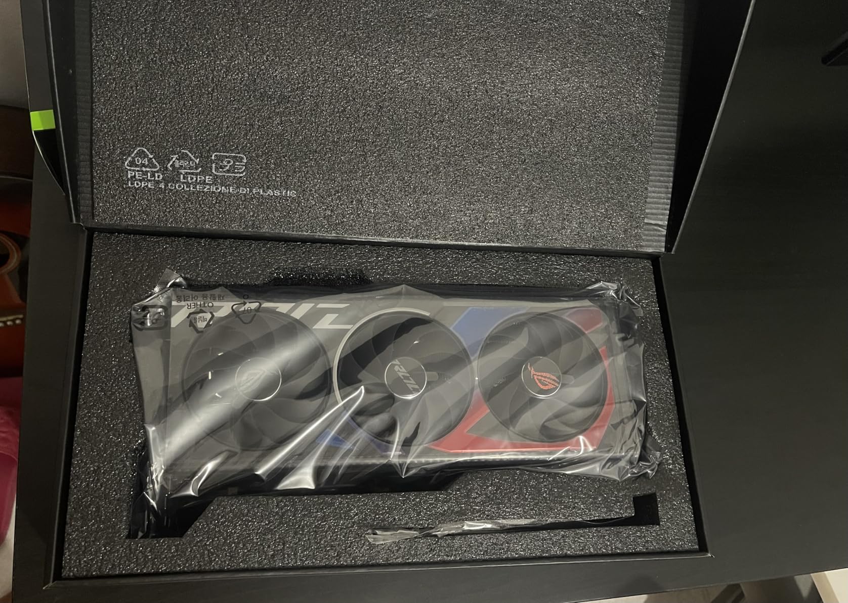 ASUS Dual NVIDIA GeForce RTX 3060 V2 OC Edition 12GB GDDR6 Gaming Graphics Card (PCIe 4.0, 12GB GDDR6 Memory, HDMI 2.1, DisplayPort 1.4a, 2-Slot, Axial-tech Fan Design, 0dB Technology) Customer Review ASUS Dual NVIDIA GeForce RTX 3060 V2 OC Edition 12GB GDDR6 Gaming Graphics Card (PCIe 4.0, 12GB GDDR6 Memory, HDMI 2.1, DisplayPort 1.4a, 2-Slot, Axial-tech Fan Design, 0dB Technology) - Customer Photo 2