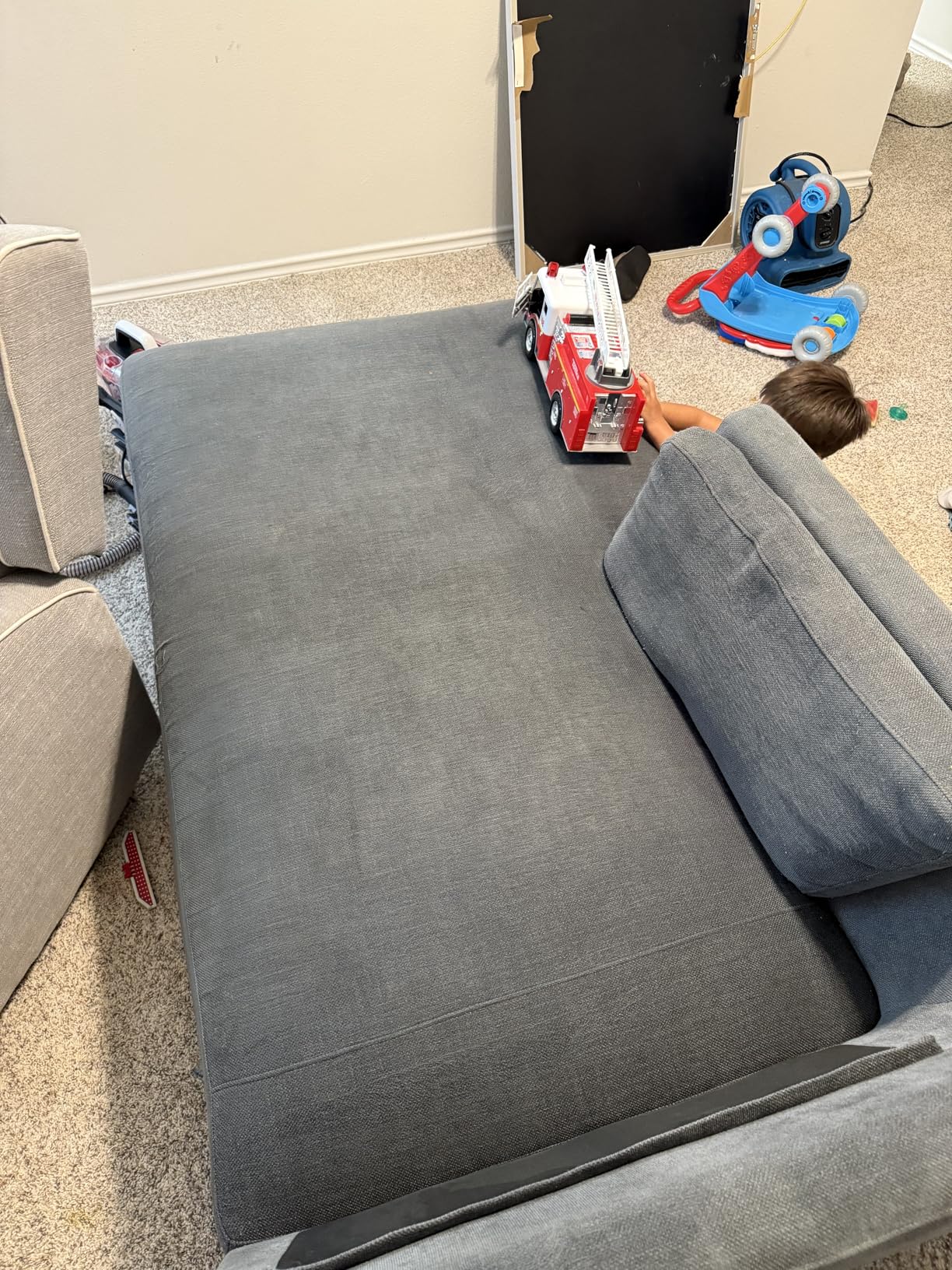 Hoover CleanSlate Plus Portable Carpet + Upholstery Spot Cleaner Machine, Powerful Suction with Versatile Tools, Pet Stain Remover, Car and Auto Detailer, Pair with Hoover Carpet Cleaner Solution - Customer Photo 2