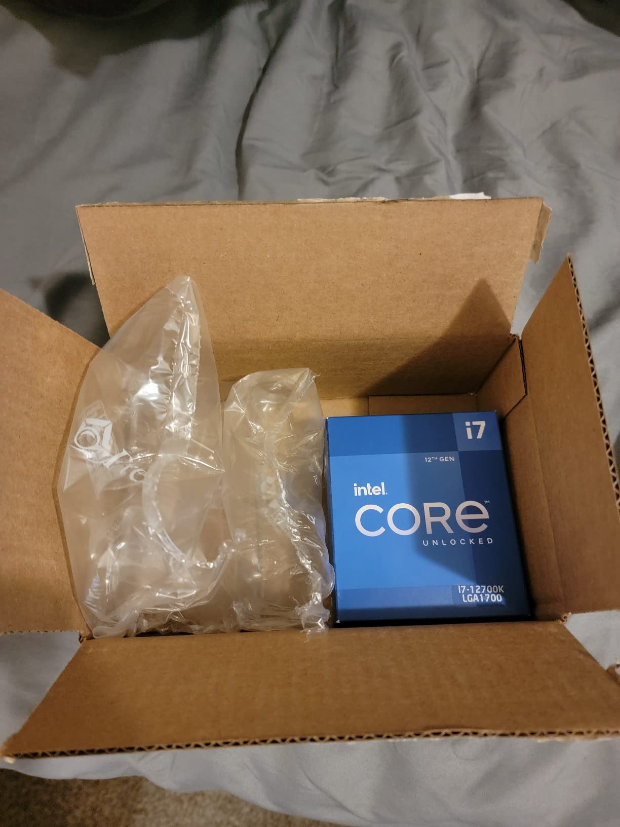 Intel Core i7-12700K Gaming Desktop Processor with Integrated Graphics and 12 (8P+4E) Cores up to 5.0 GHz Unlocked LGA1700 600 Series Chipset 125W Customer Review Intel Core i7-12700K Gaming Desktop Processor with Integrated Graphics and 12 (8P+4E) Cores up to 5.0 GHz Unlocked LGA1700 600 Series Chipset 125W - Customer Photo 2