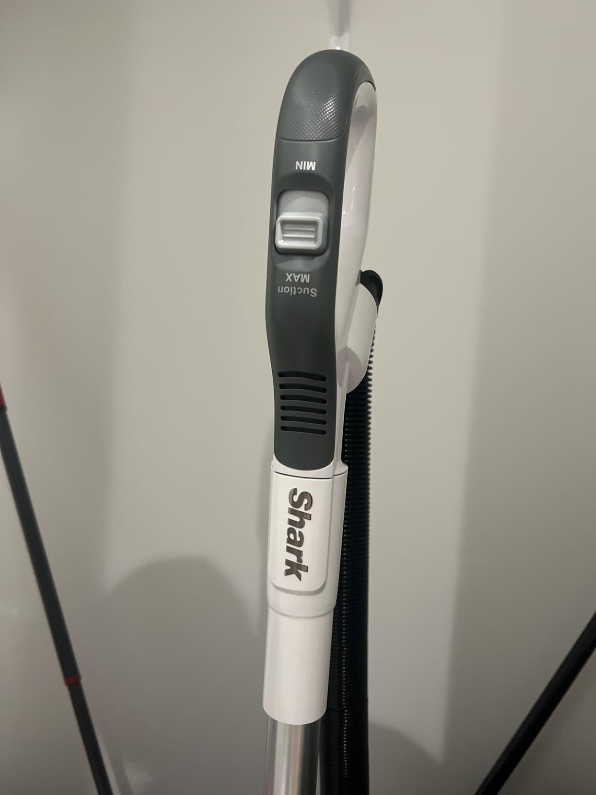 Shark LA300 Navigator Lift-Away ADV Corded Upright Vacuum, White (Renewed) - Customer Photo 1