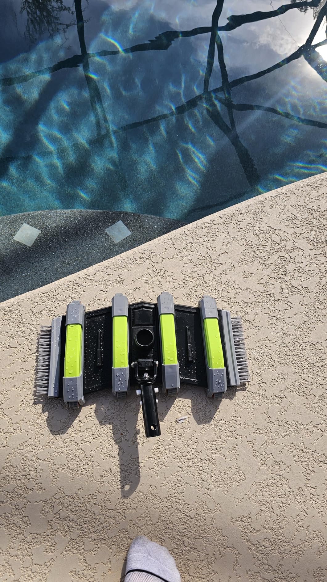 Sepetrel Heavy Duty Pool Vacuum Head with Wheels & Aluminum Handle, Professional Weighted Flexible Vacuum Head Customer Review Sepetrel Heavy Duty Pool Vacuum Head with Wheels & Aluminum Handle, Professional Weighted Flexible Vacuum Head - Customer Photo 1