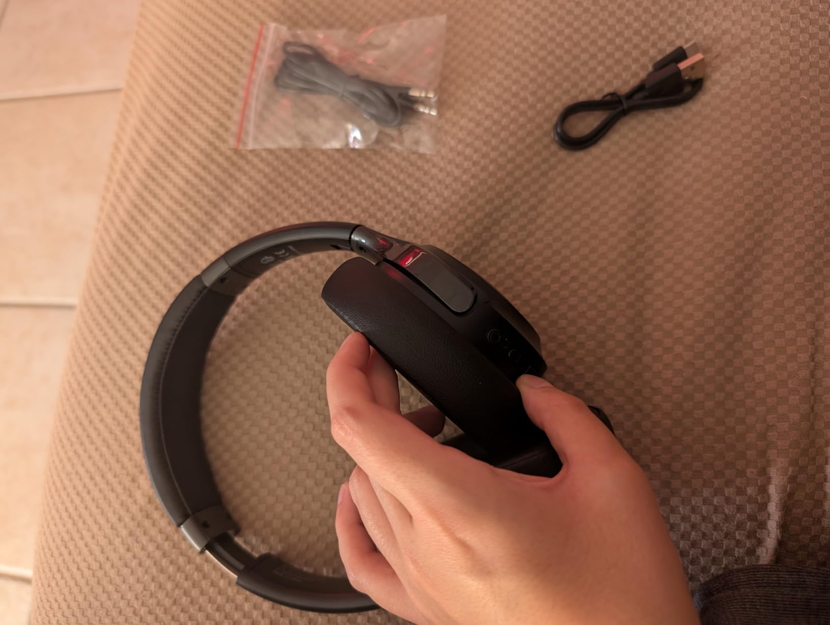 BERIBES Bluetooth Headphones Over Ear - Customer Photo 2